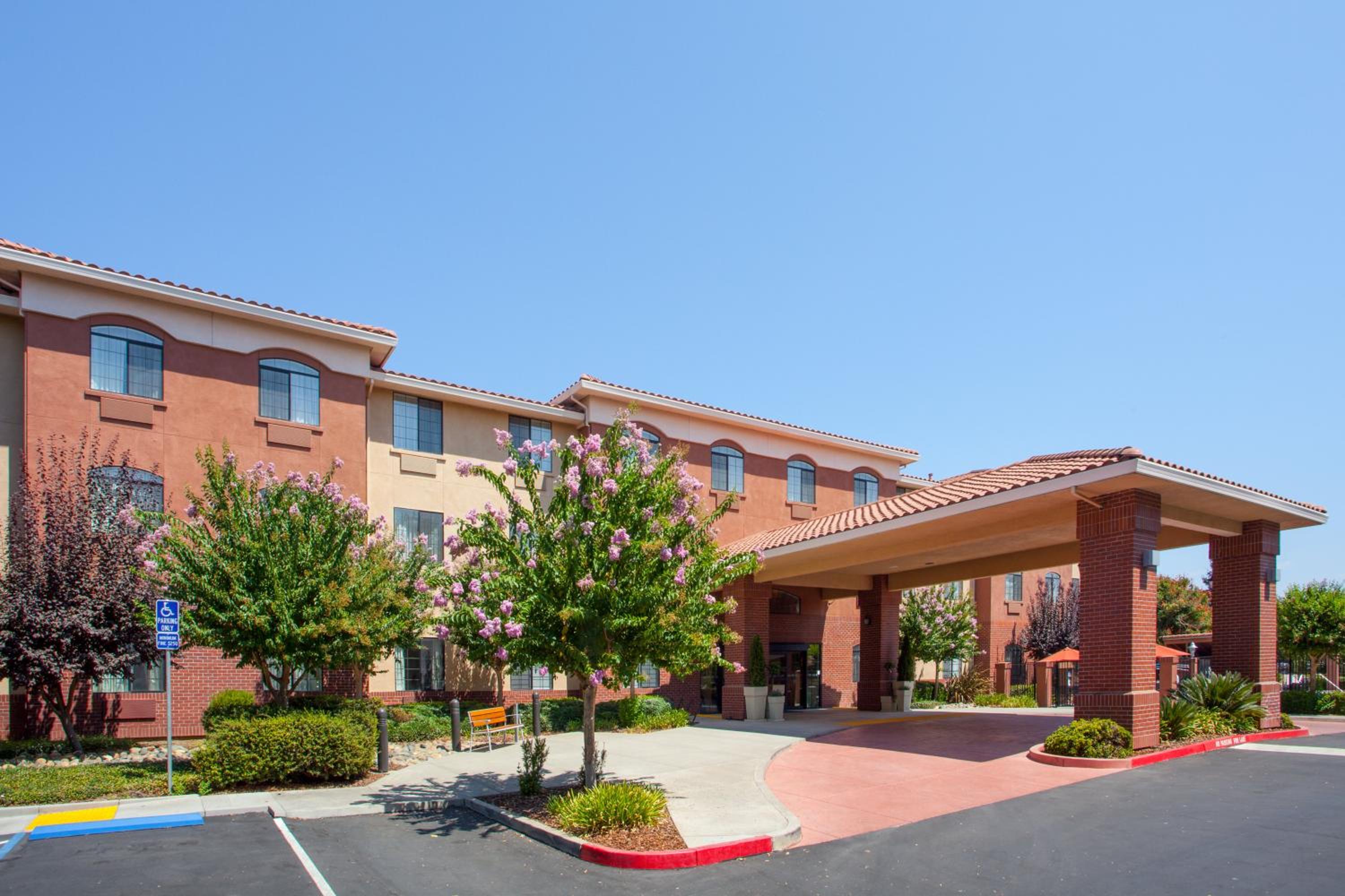 Holiday Inn Express Davis-University Area, an IHG Hotel - Property Image 10