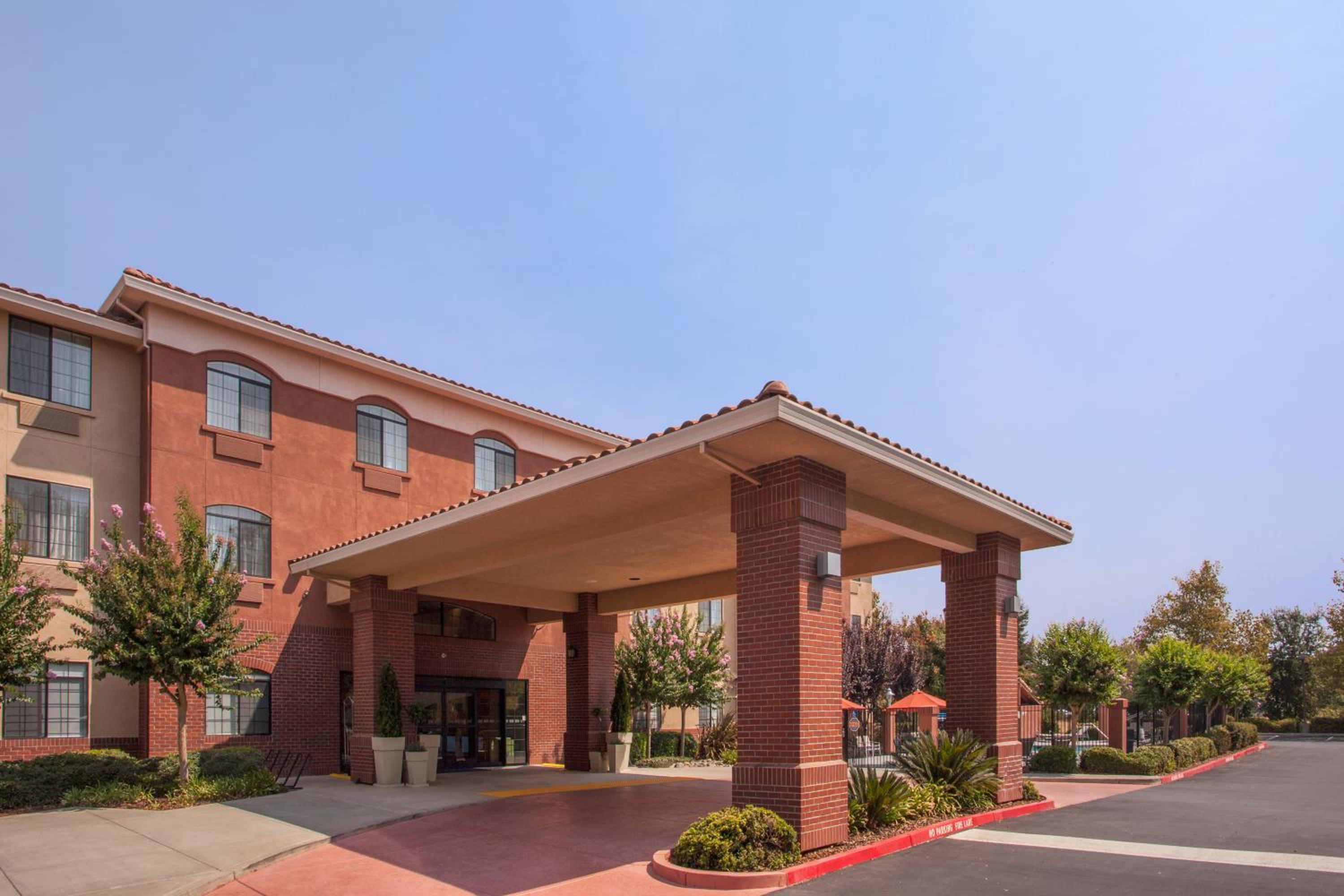 Holiday Inn Express Davis-University Area, an IHG Hotel - Property Image 4
