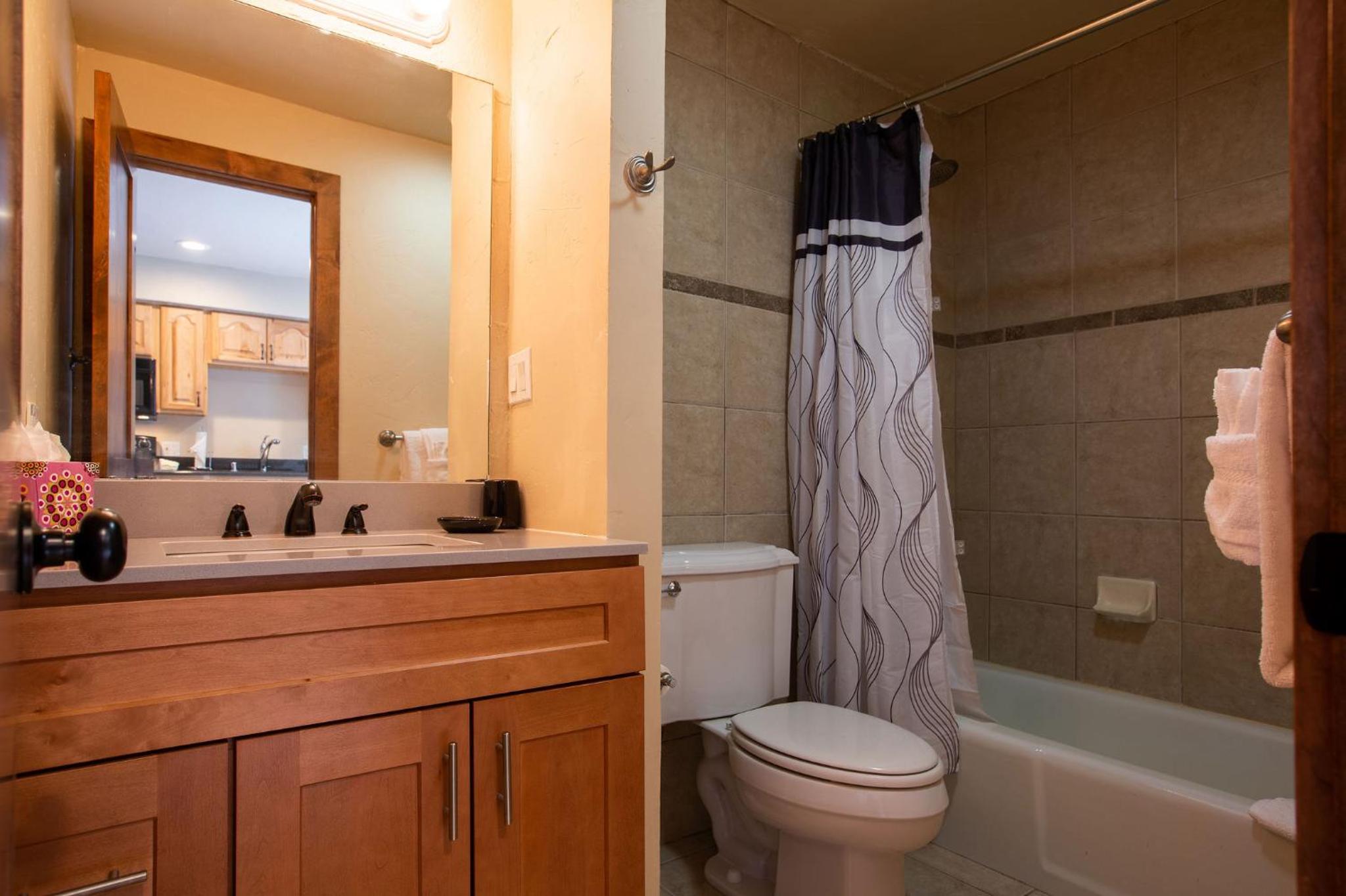 Breakaway West - Studio, 2,3 Bedrooms by Vail Realty