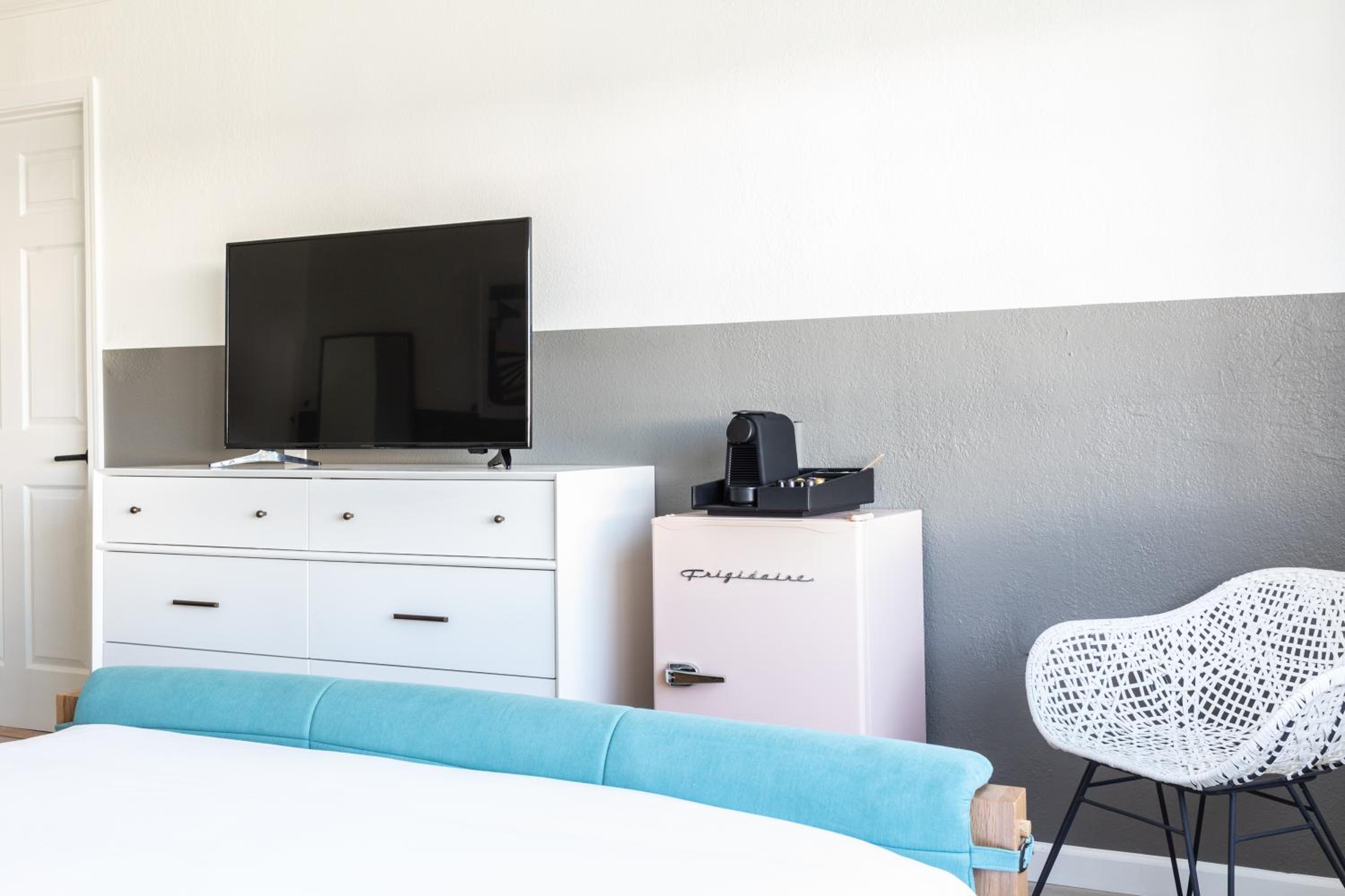 Signature Inn Oakland