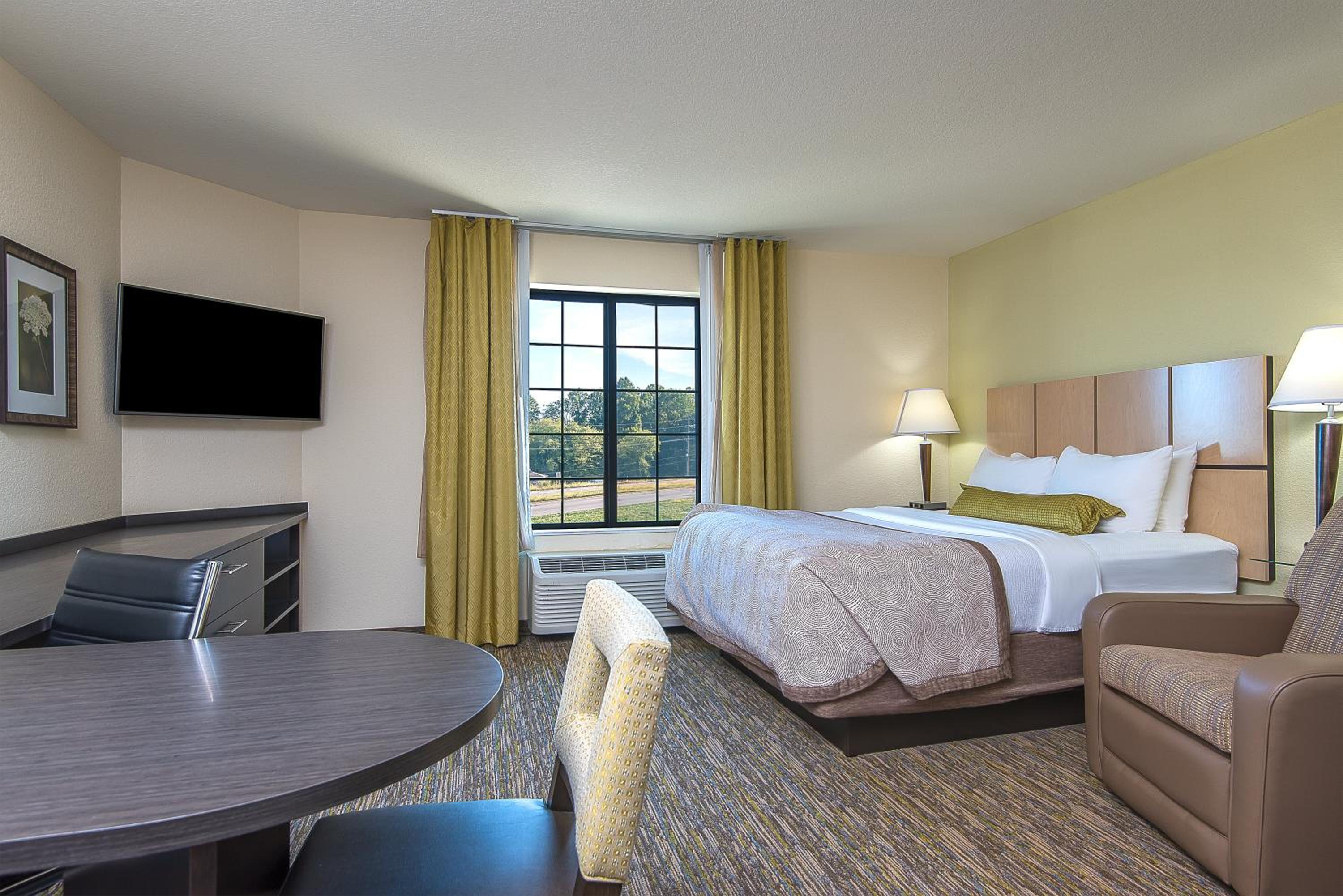 Bloomington Vacations - Candlewood Suites Bloomington, an IHG Hotel - Property Image 3