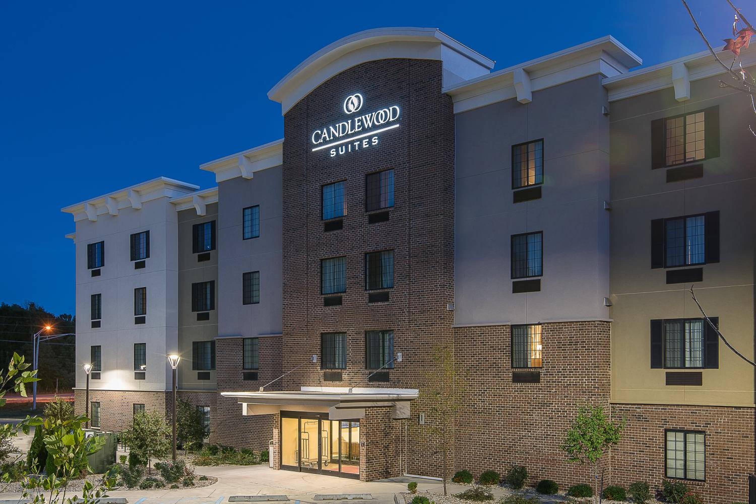 Bloomington Vacations - Candlewood Suites Bloomington, an IHG Hotel - Property Image 4