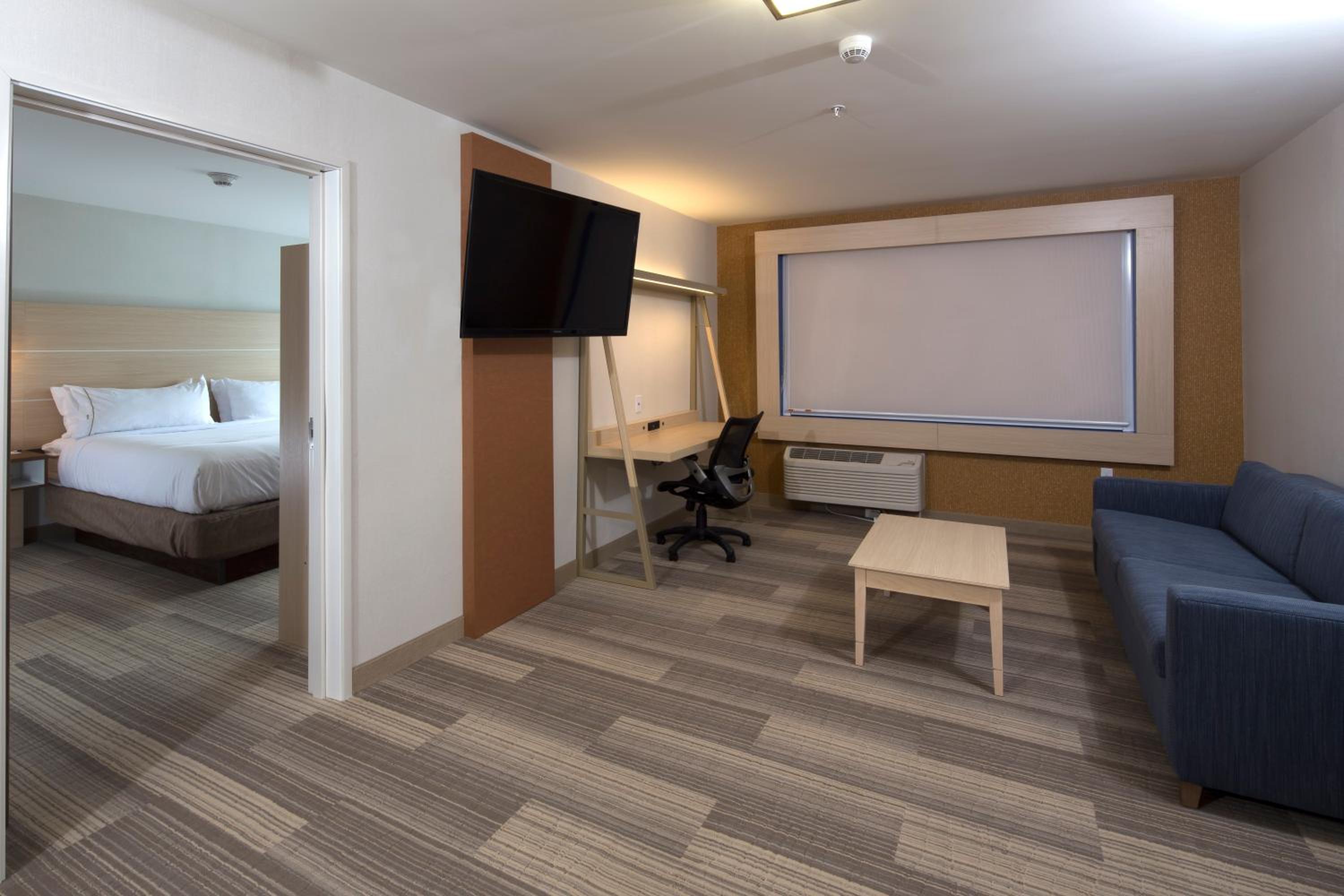 Port Huron Vacations - Holiday Inn Express  Suites Port Huron, an IHG Hotel - Property Image 6