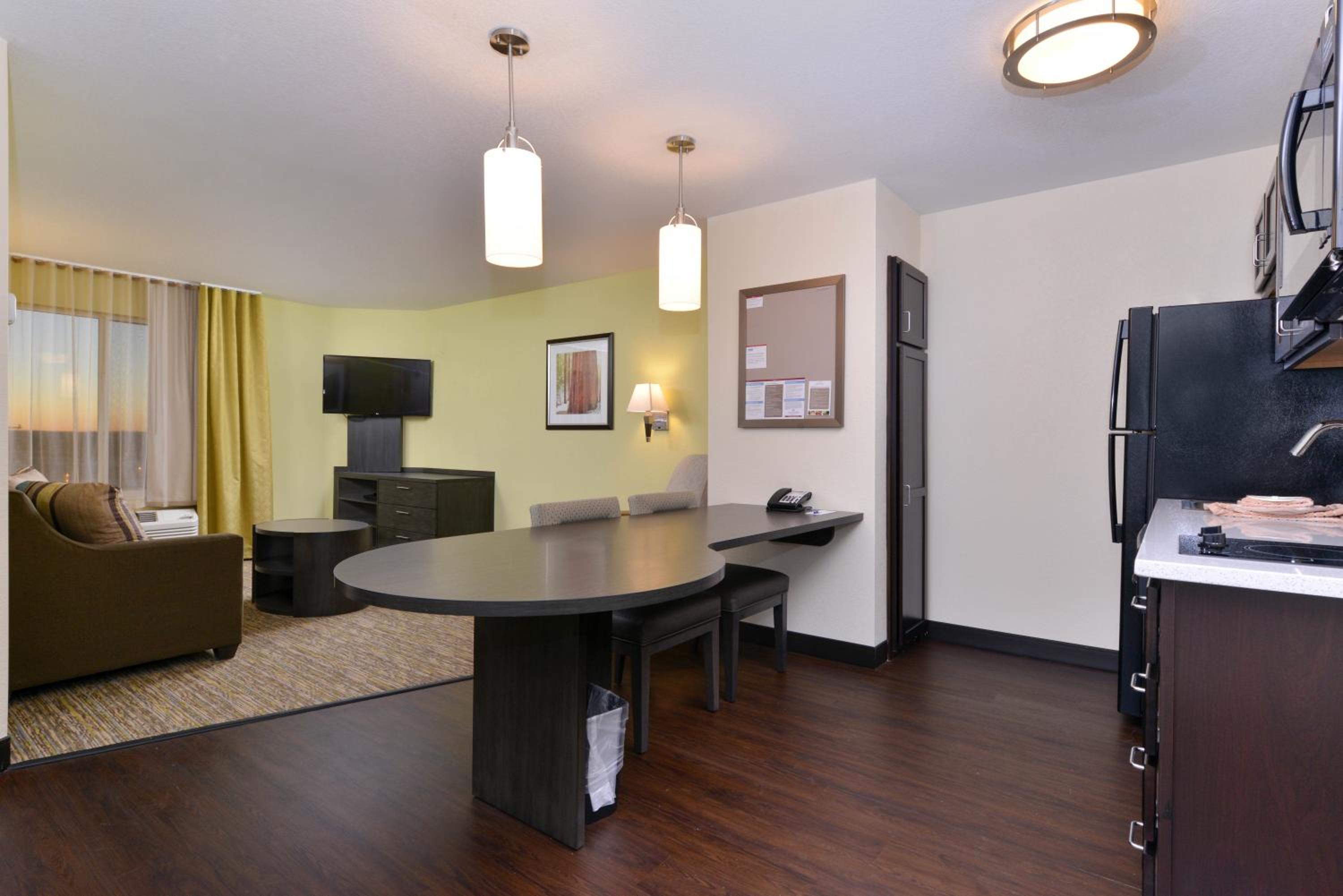 Casper Vacations - Candlewood Suites Casper, an IHG Hotel - Property Image 7