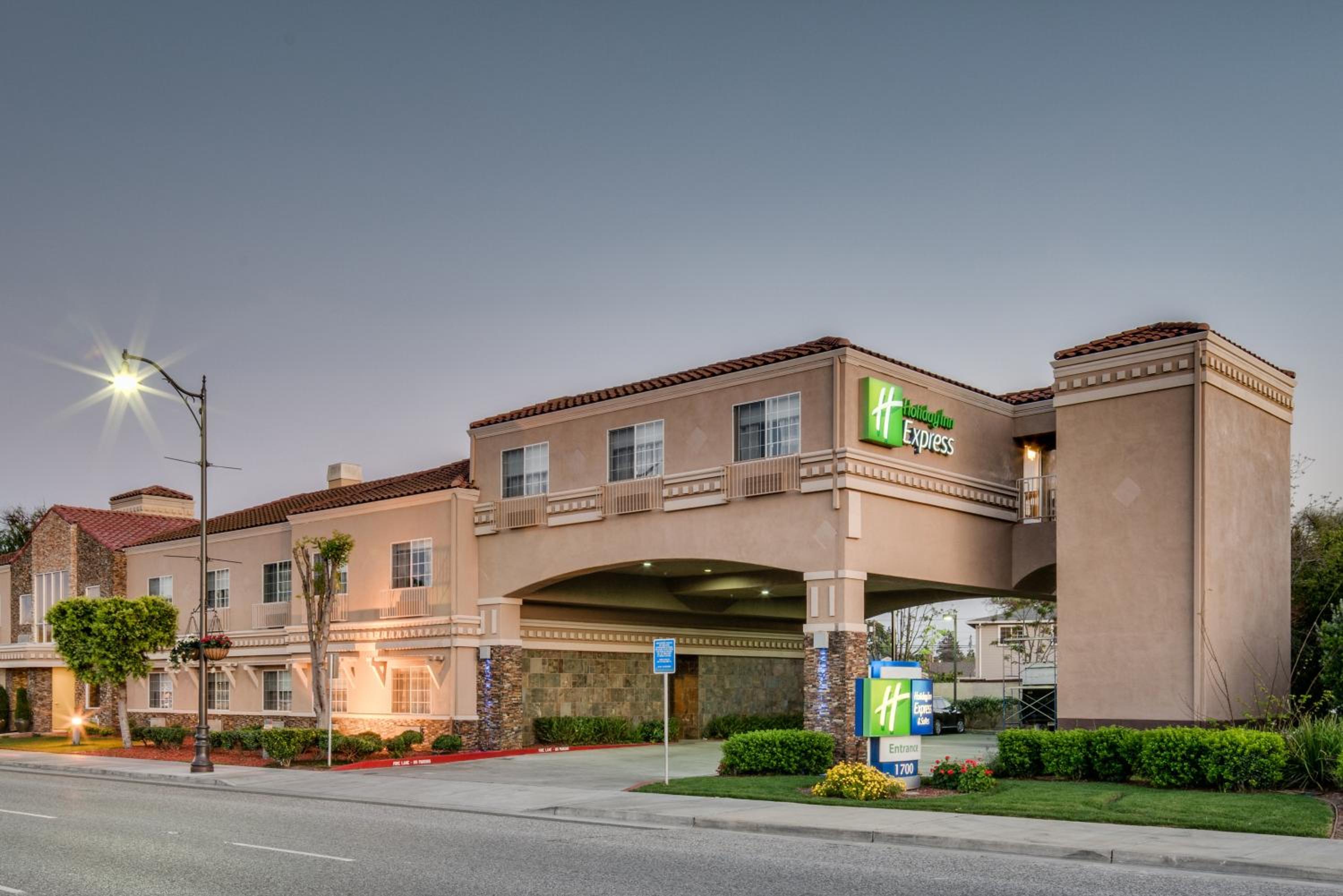 Hotel Holiday Inn Express & Suites Santa Clara By Ihg