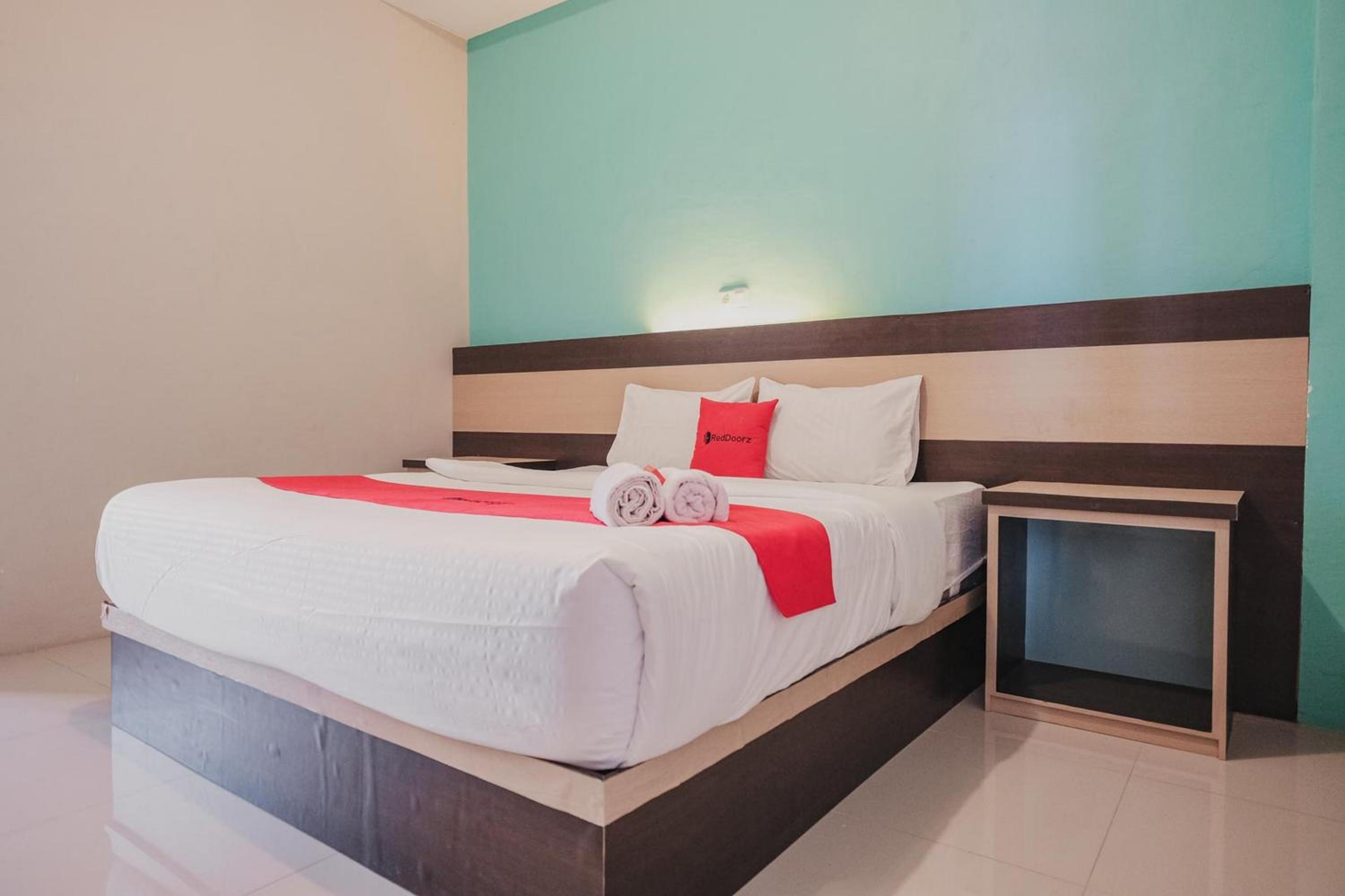 RedDoorz Syariah at Hotel Grand Mentari, เบิงกูลู - 9