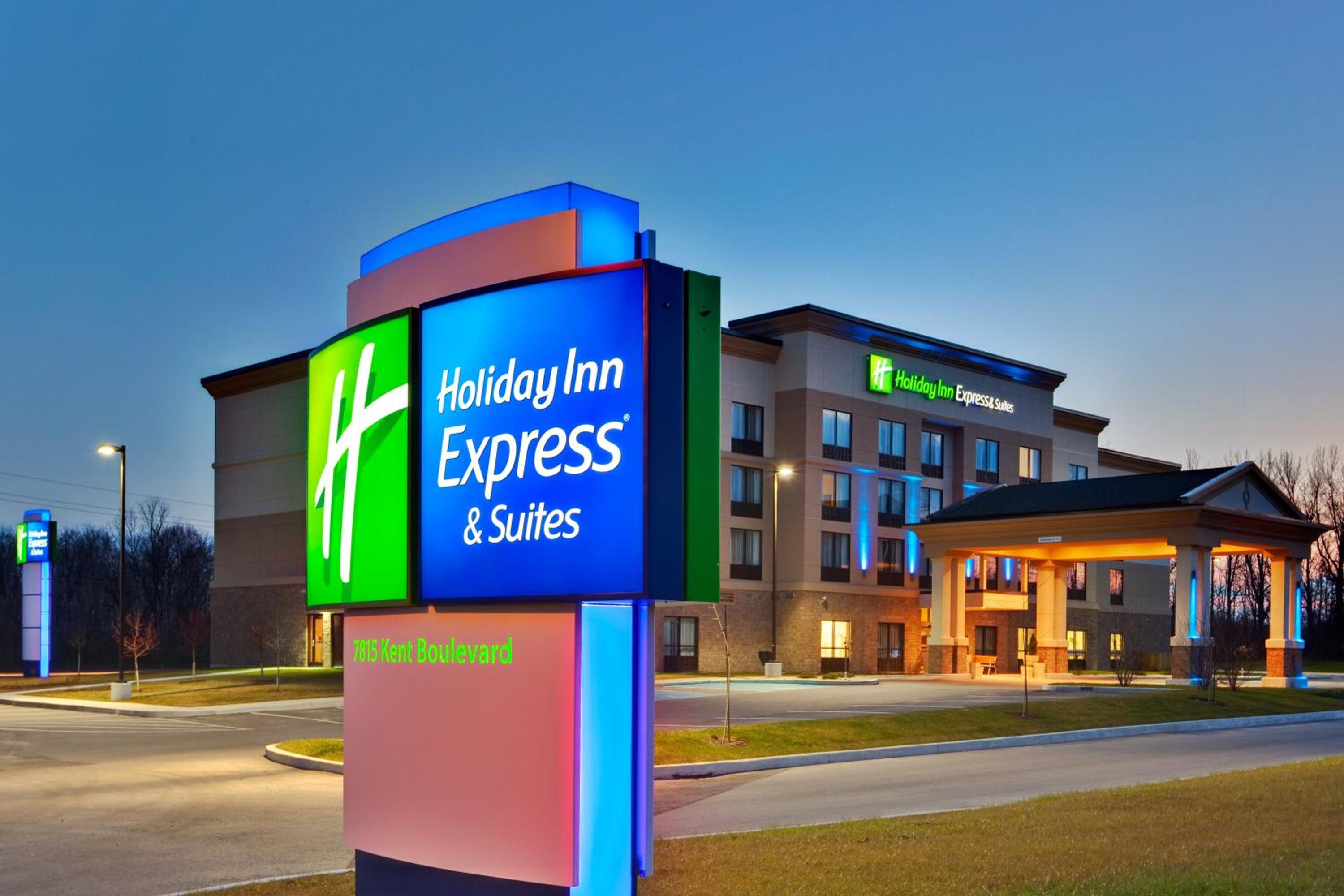 Brockville Vacations - Holiday Inn Express Hotel  Suites Brockville, an IHG Hotel - Property Image 1