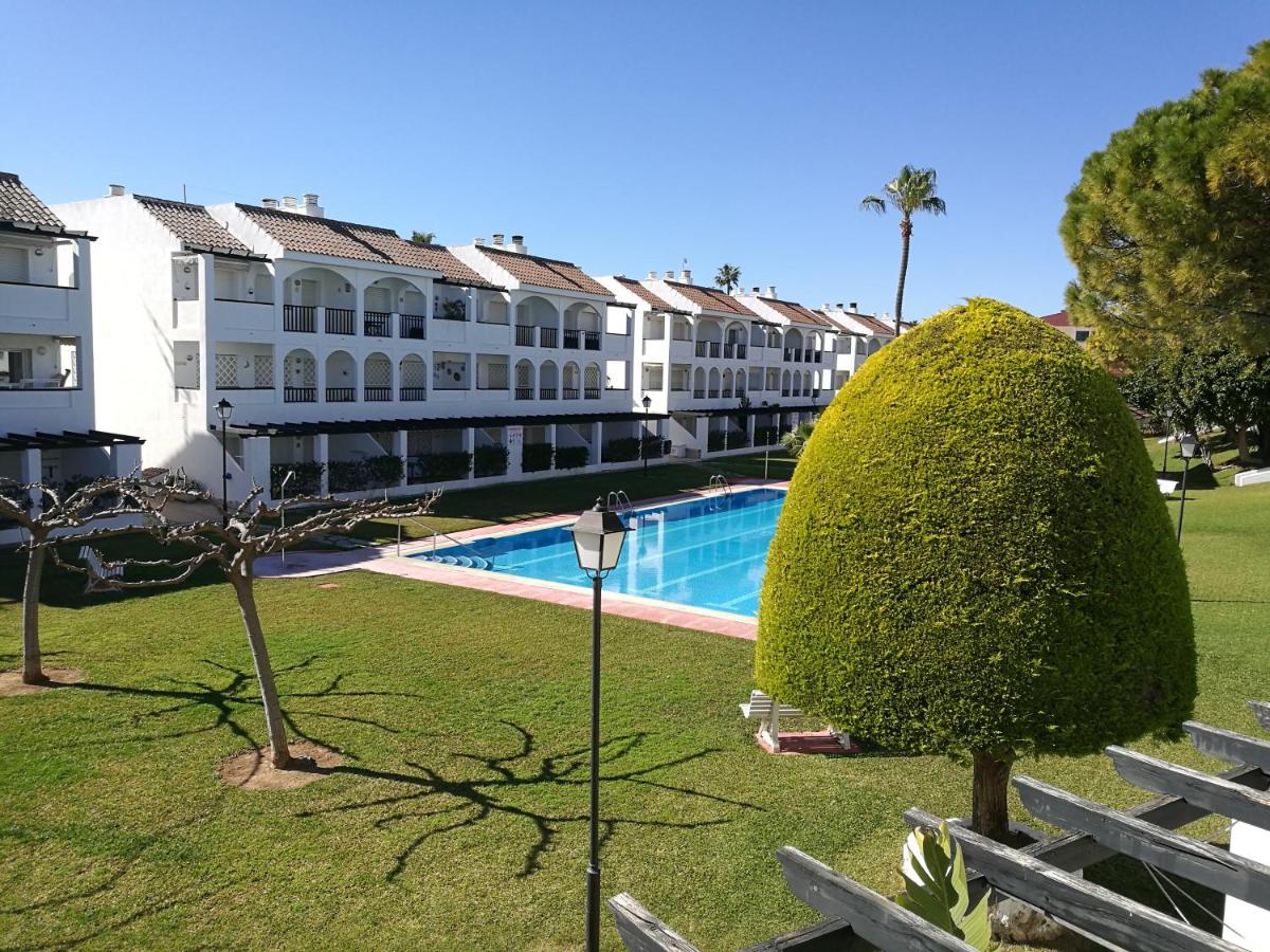 Apartamento para 4 personas con piscinas photo 1