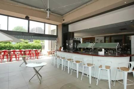 Sandton Skye Apartment