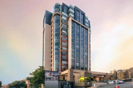 Sandton Skye Apartment