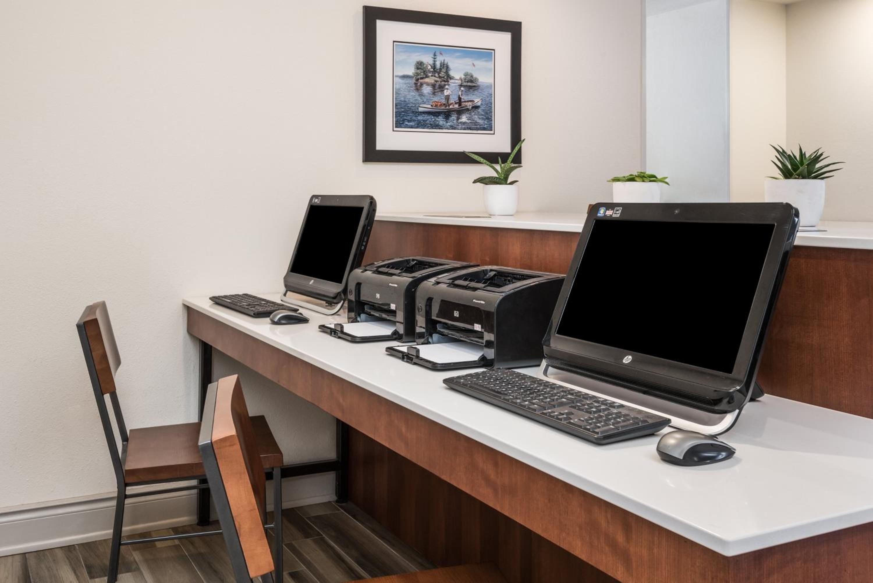 Gananoque Vacations - Holiday Inn Express Hotel  Suites 1000 Islands - Gananoque, an IHG Hotel - Property Image 10
