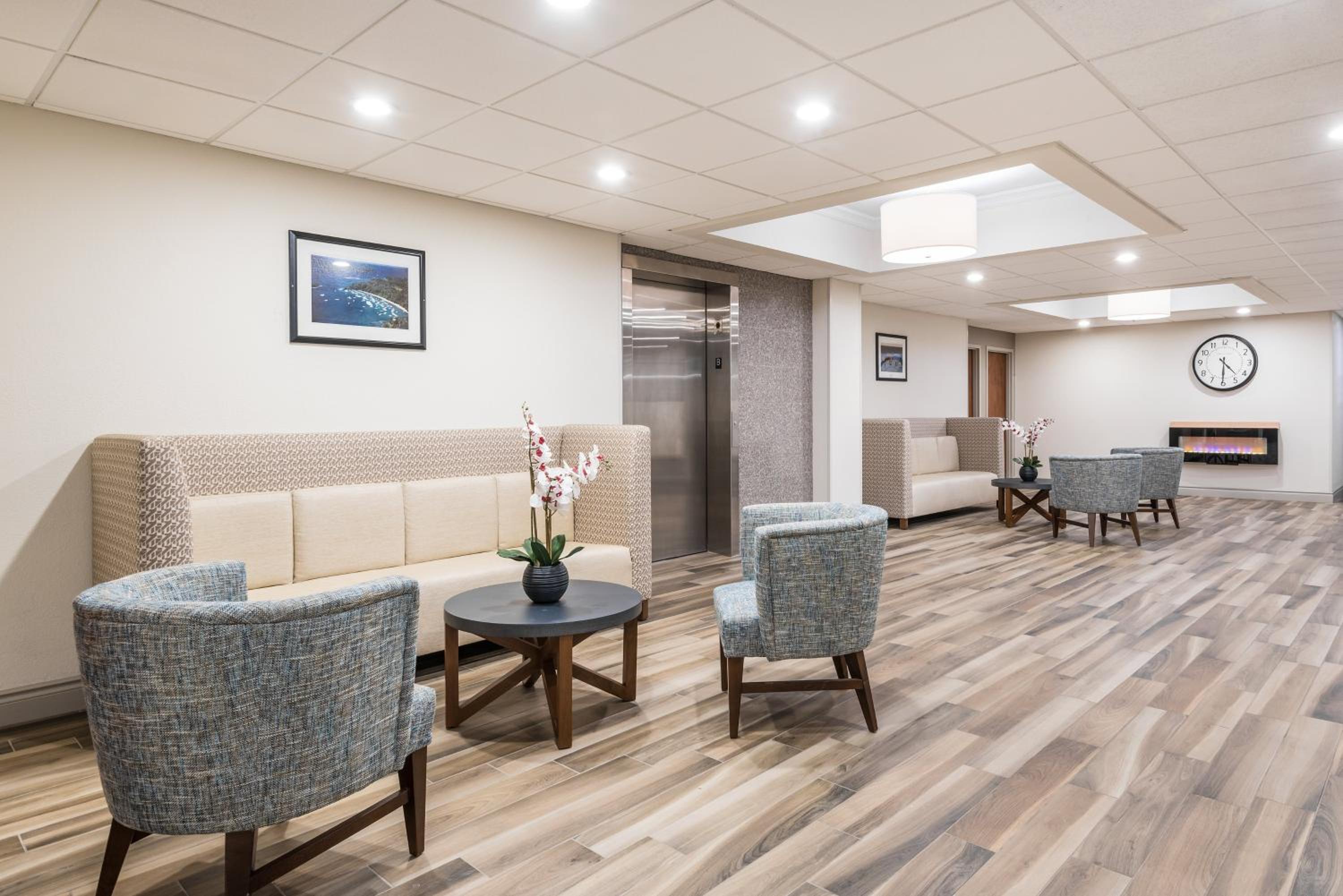 Gananoque Vacations - Holiday Inn Express Hotel  Suites 1000 Islands - Gananoque, an IHG Hotel - Property Image 4
