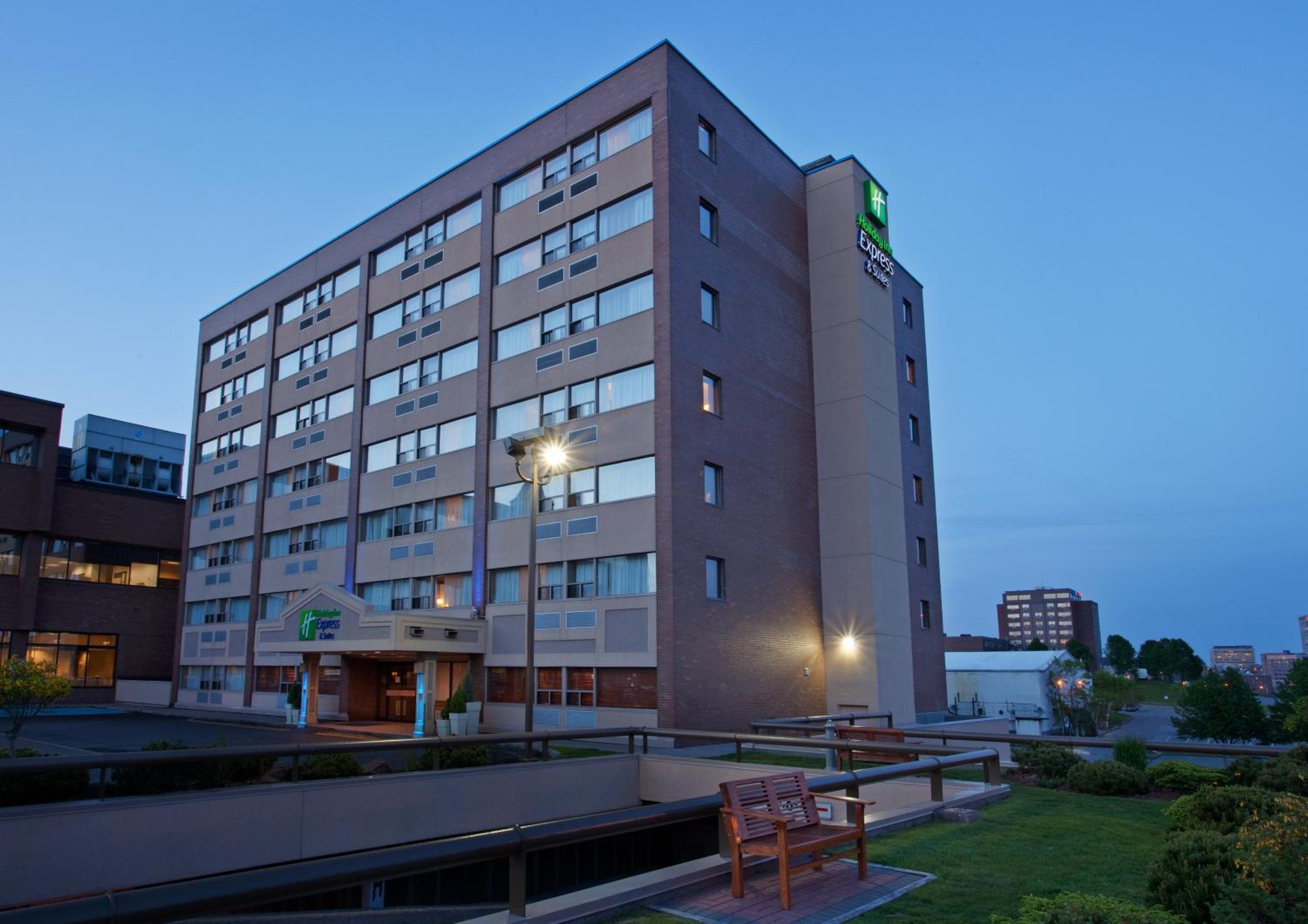 Saint John Vacations - Holiday Inn Express Hotel  Suites Saint John Harbour Side, an IHG Hotel - Property Image 1