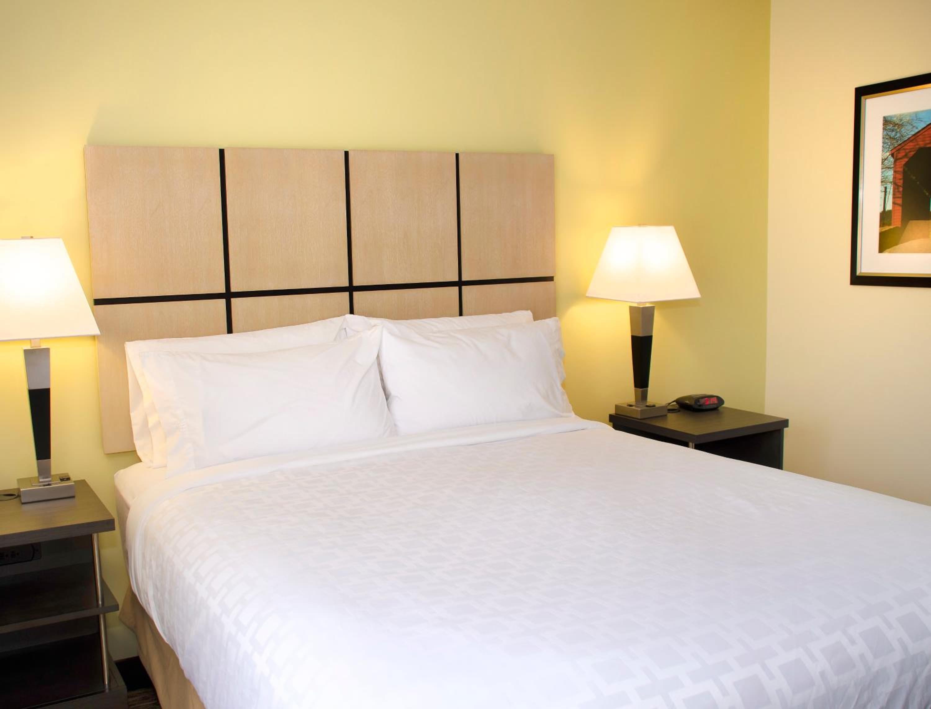 Lancaster Vacations - Candlewood Suites - Lancaster West, an IHG Hotel - Property Image 5