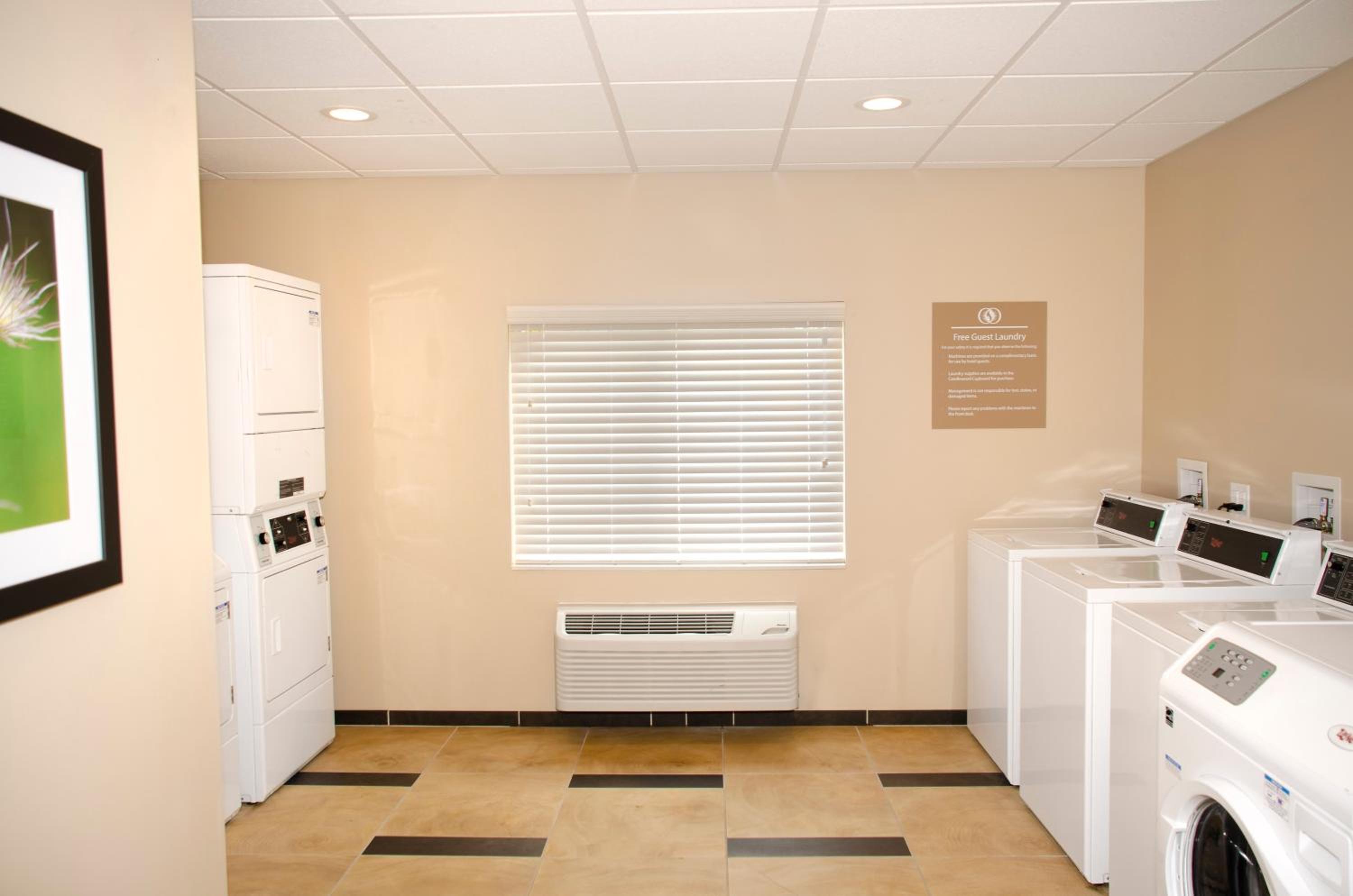 Lancaster Vacations - Candlewood Suites - Lancaster West, an IHG Hotel - Property Image 17