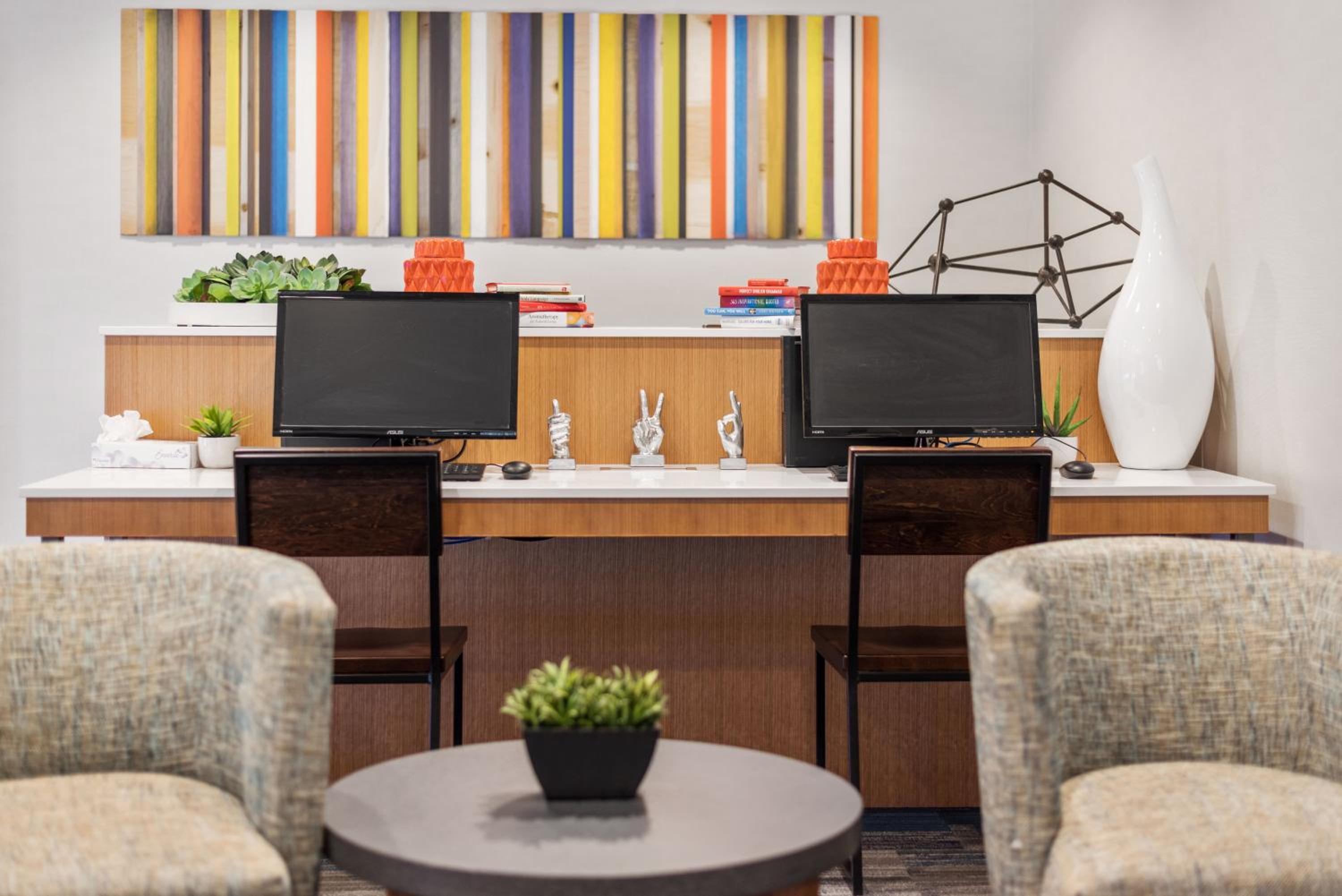 Holiday Inn Express West Valley City, an IHG Hotel - Property Image 7