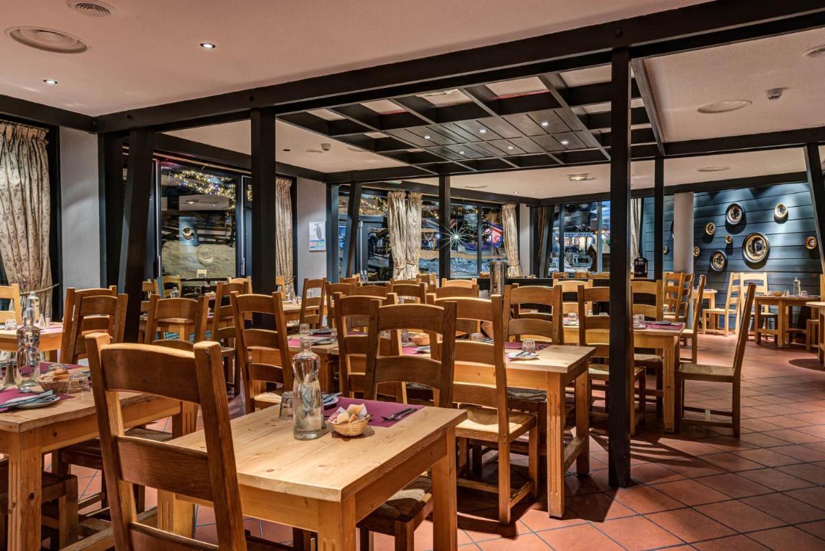 restaurant