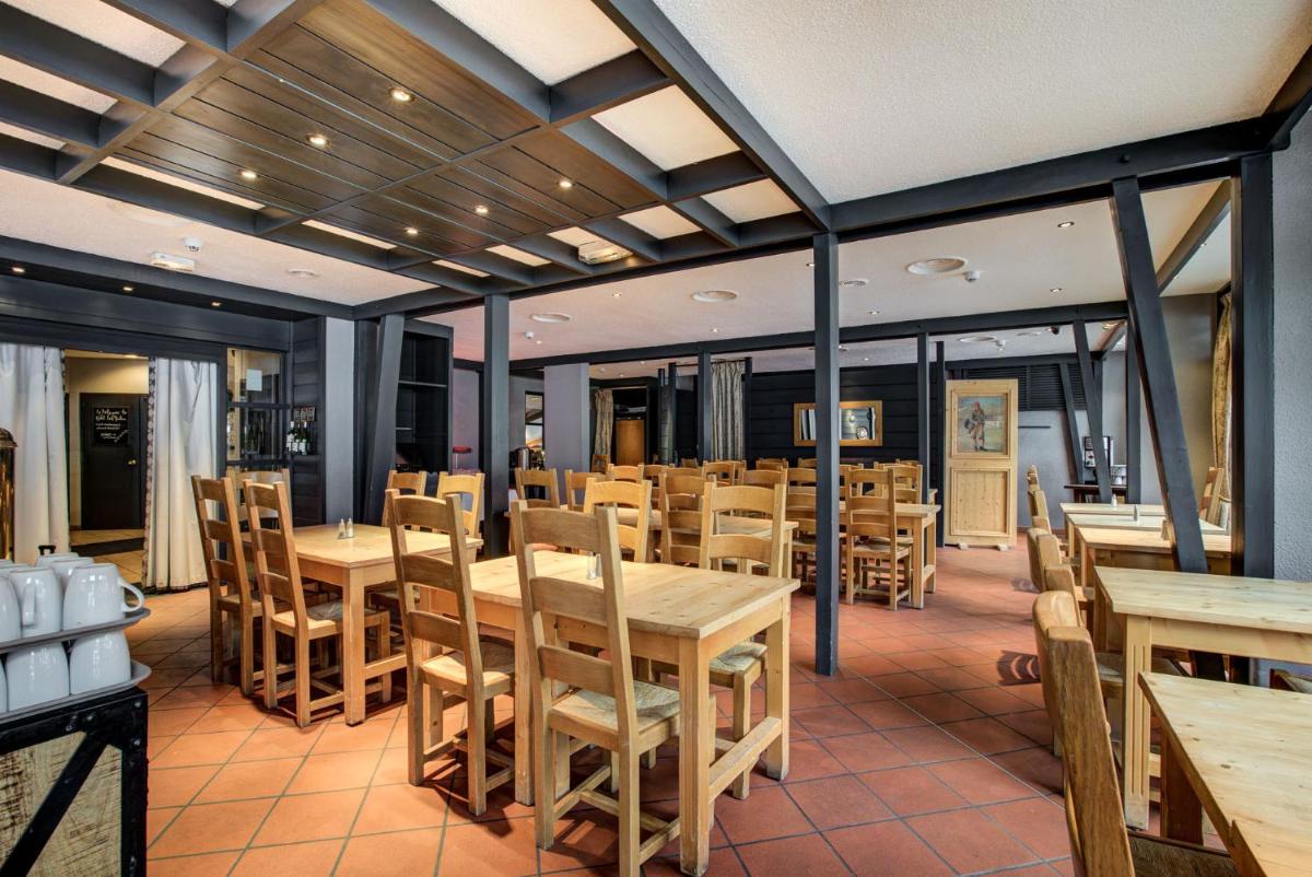 restaurant