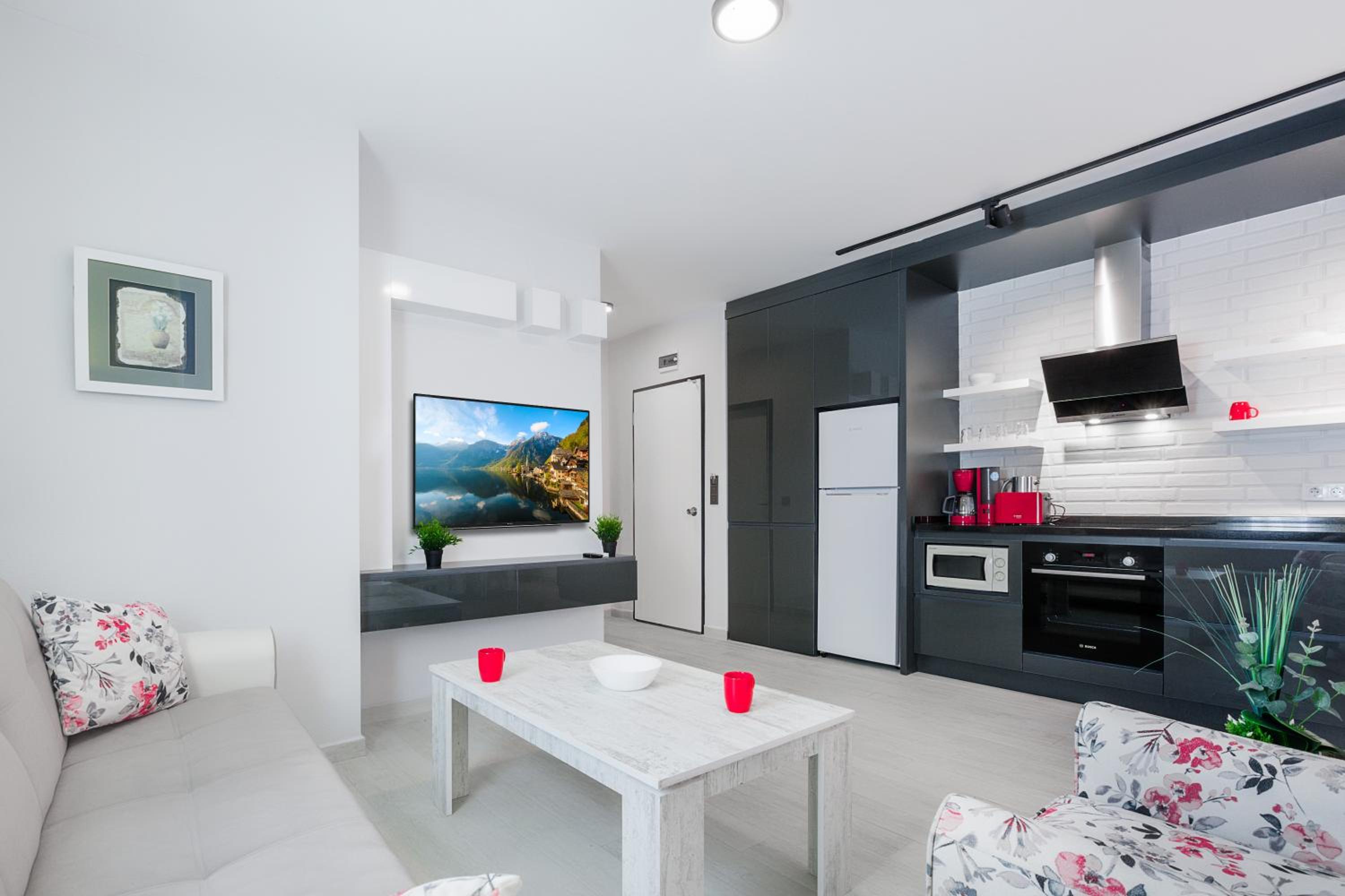 Twin Apart Hotel - Image 11