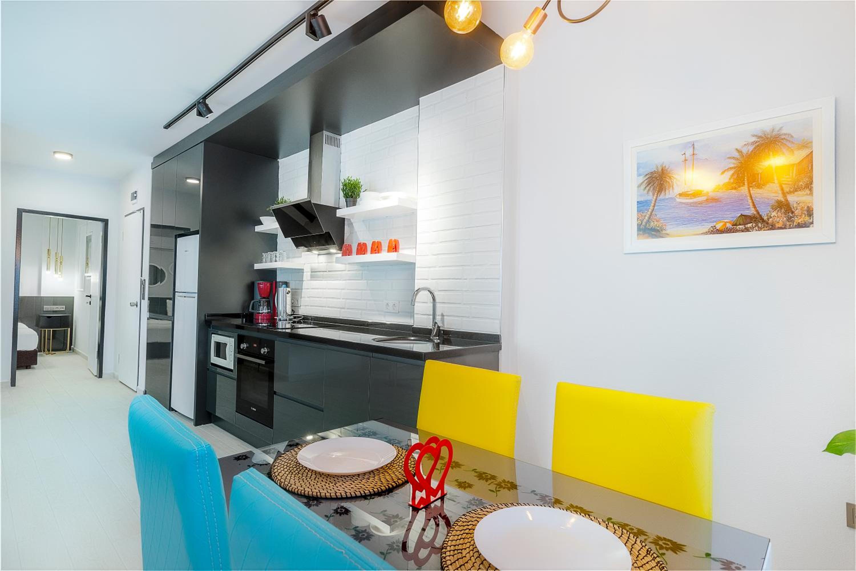 Twin Apart Hotel - Image 93