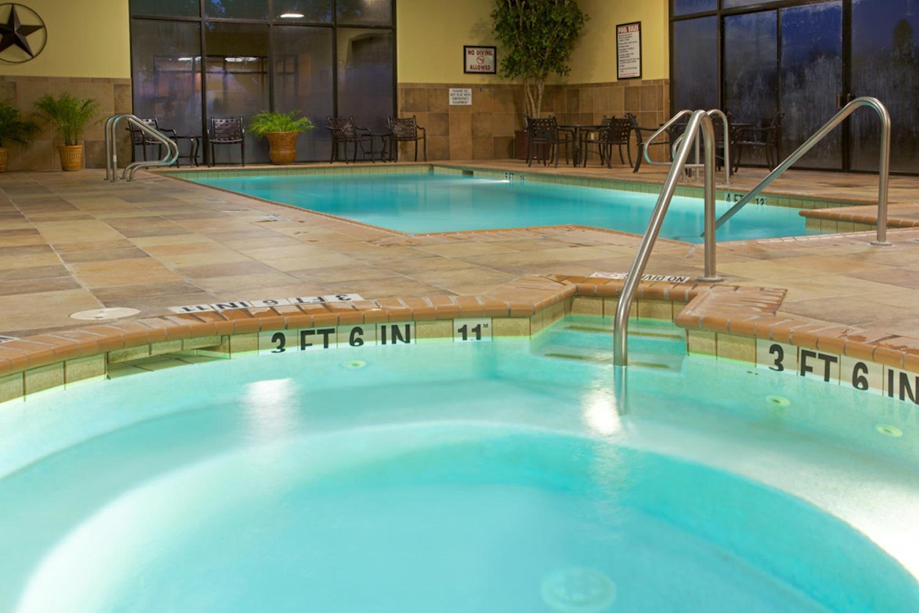 Beaumont Vacations - Holiday Inn Hotel and Suites Beaumont-Plaza I-10 Walden, an IHG Hotel - Property Image 37