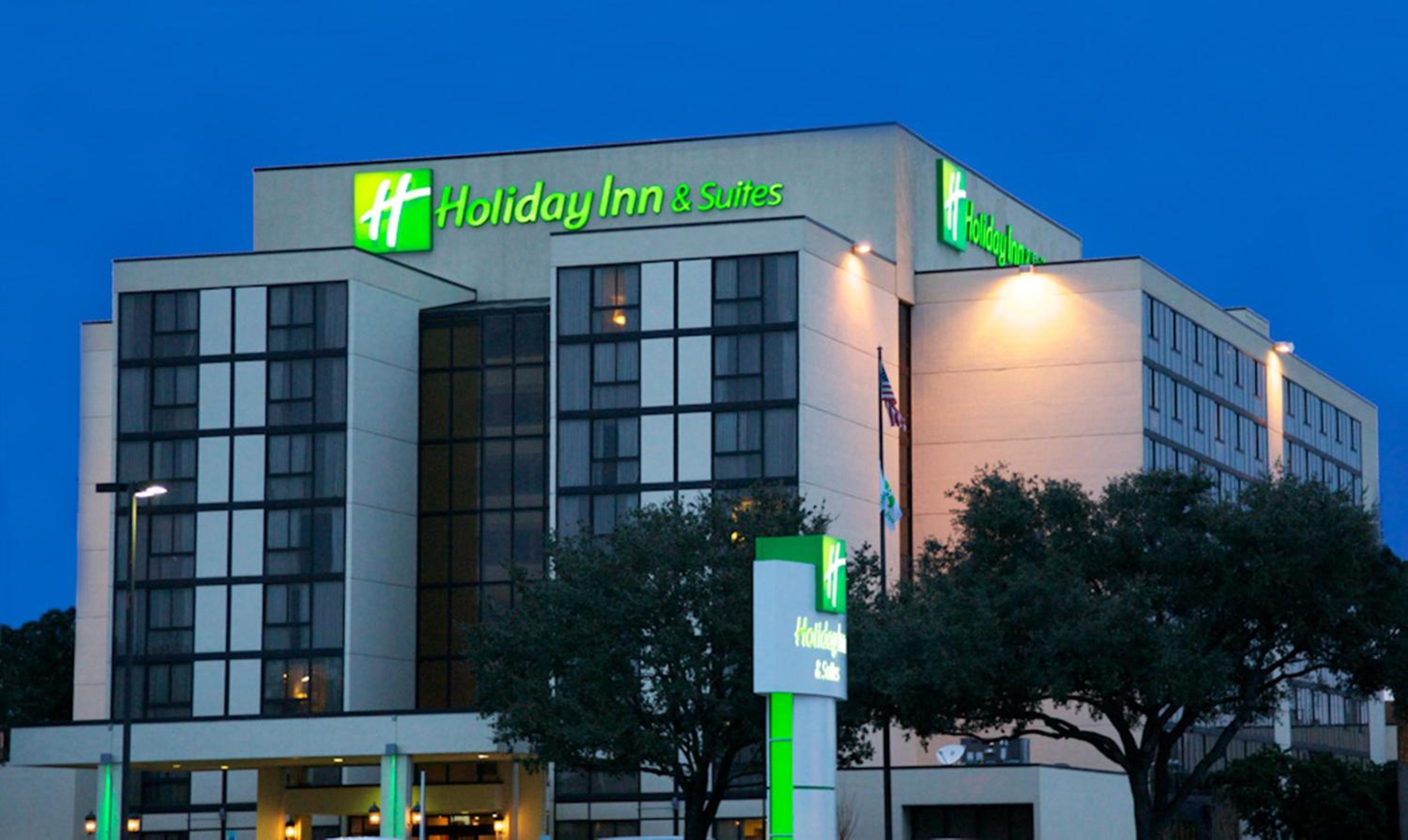 Beaumont Vacations - Holiday Inn Hotel and Suites Beaumont-Plaza I-10 Walden, an IHG Hotel - Property Image 1