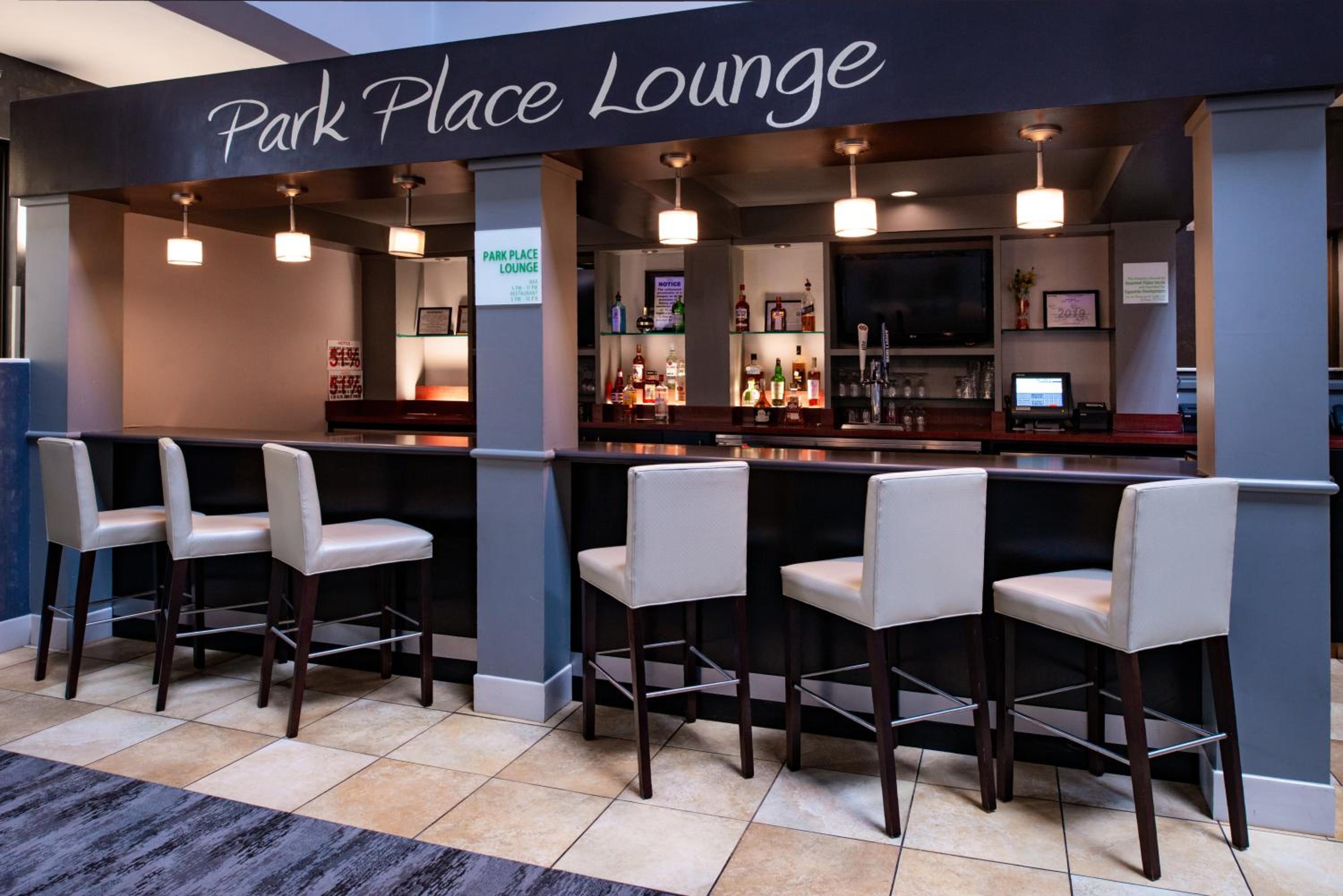 Beaumont Vacations - Holiday Inn Hotel and Suites Beaumont-Plaza I-10 Walden, an IHG Hotel - Property Image 11