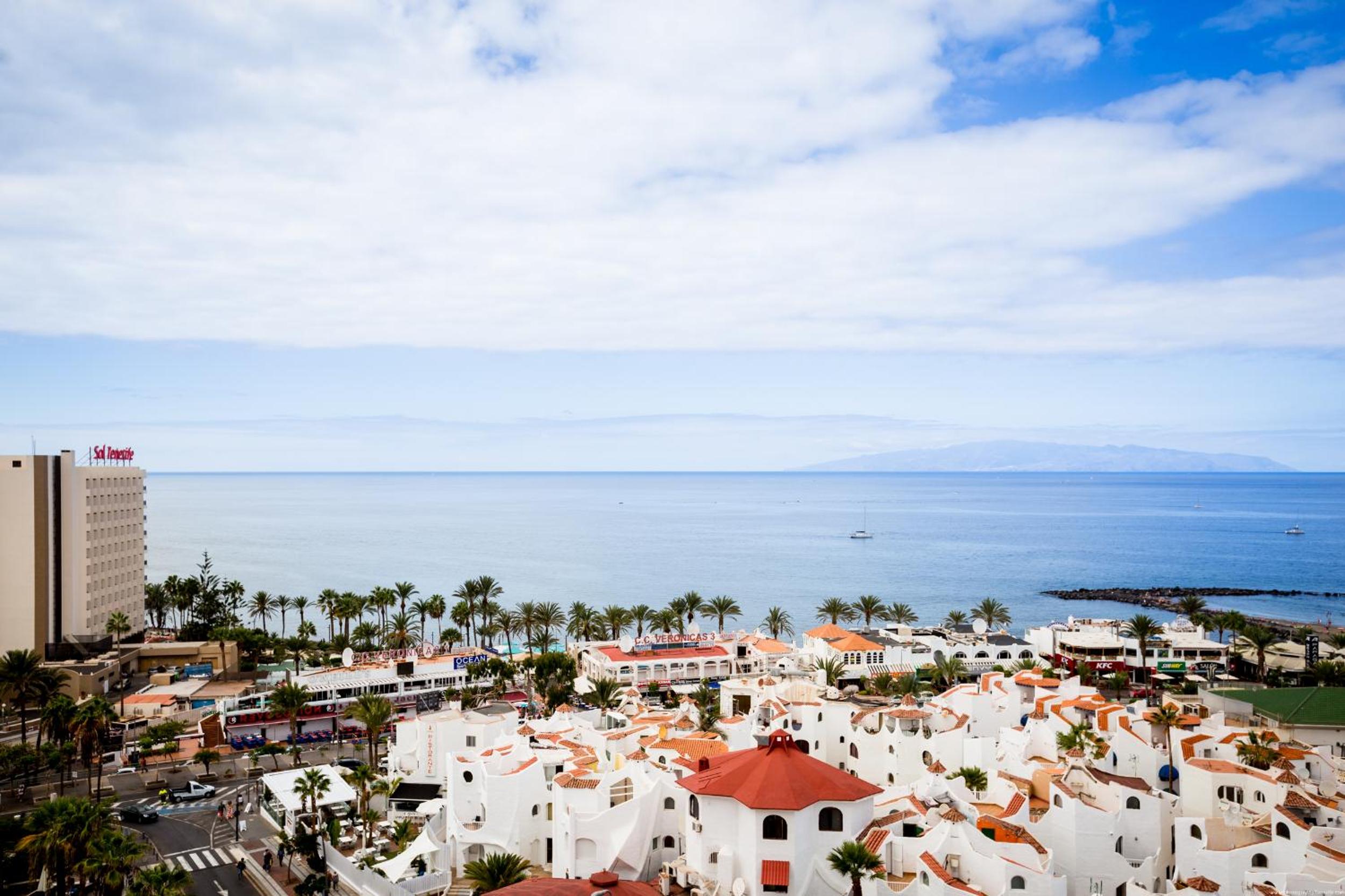 8'th floor ocean view apartment in Las Americas view 3
