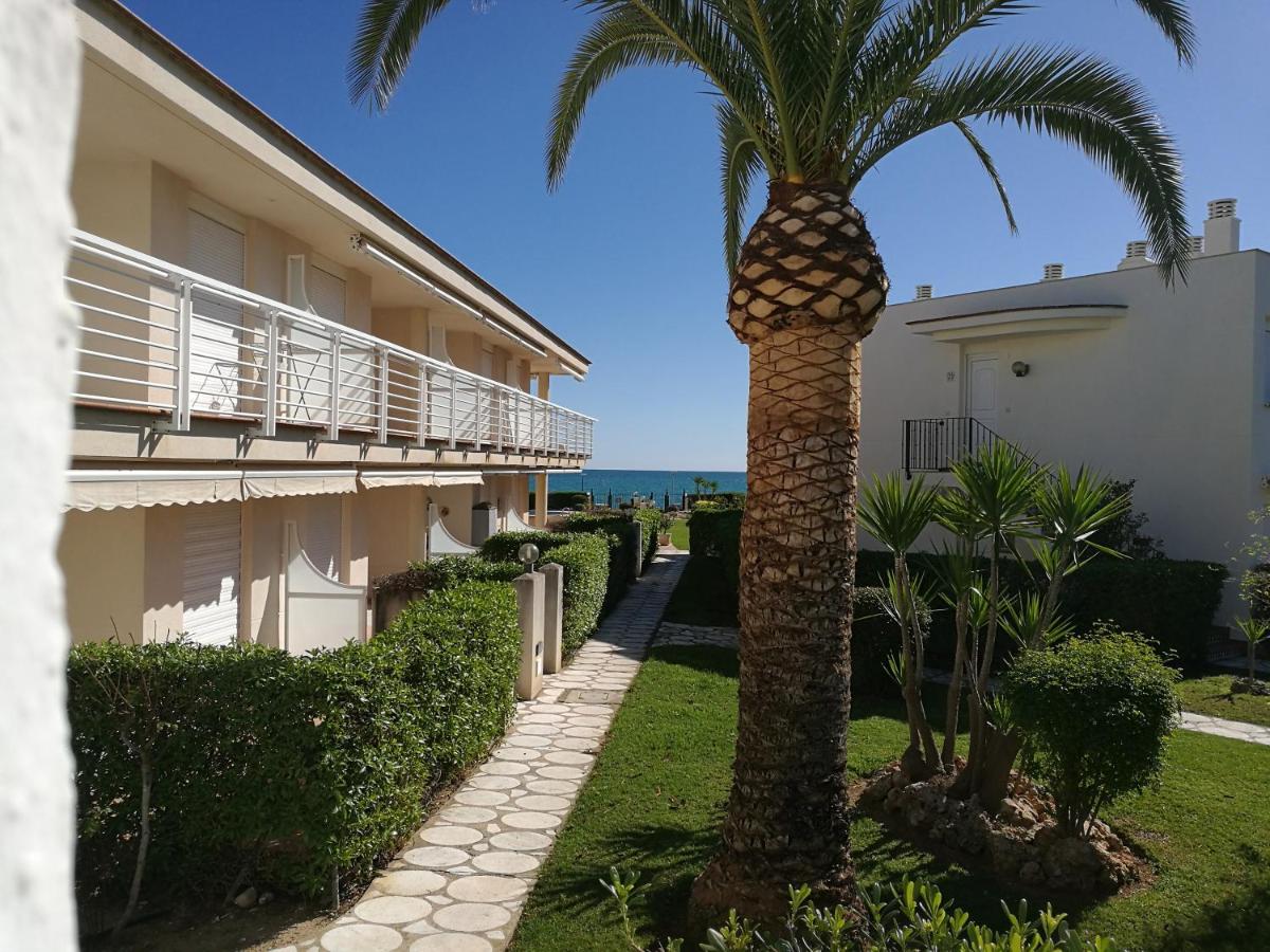 Apartamento para 4 personas con piscinas photo 2