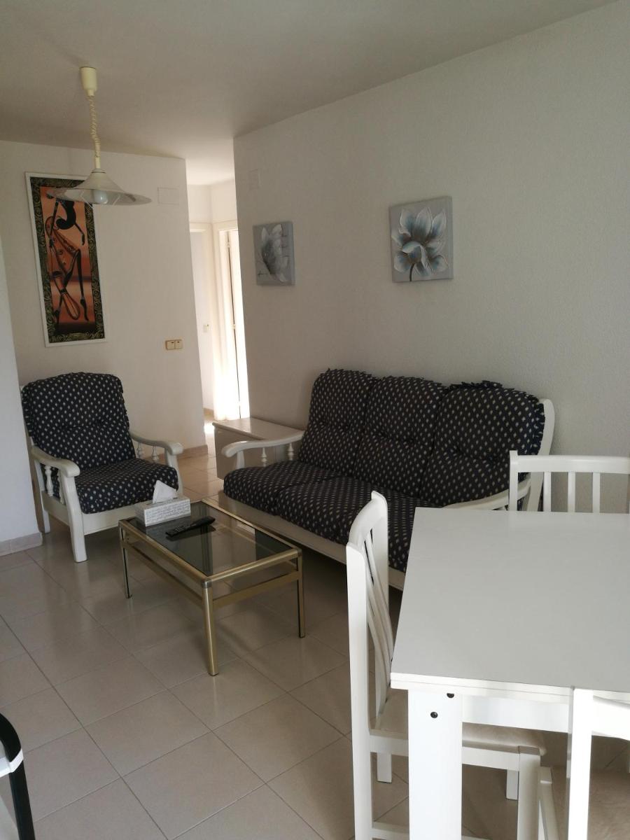 Apartamento para 4 personas con piscinas photo 3