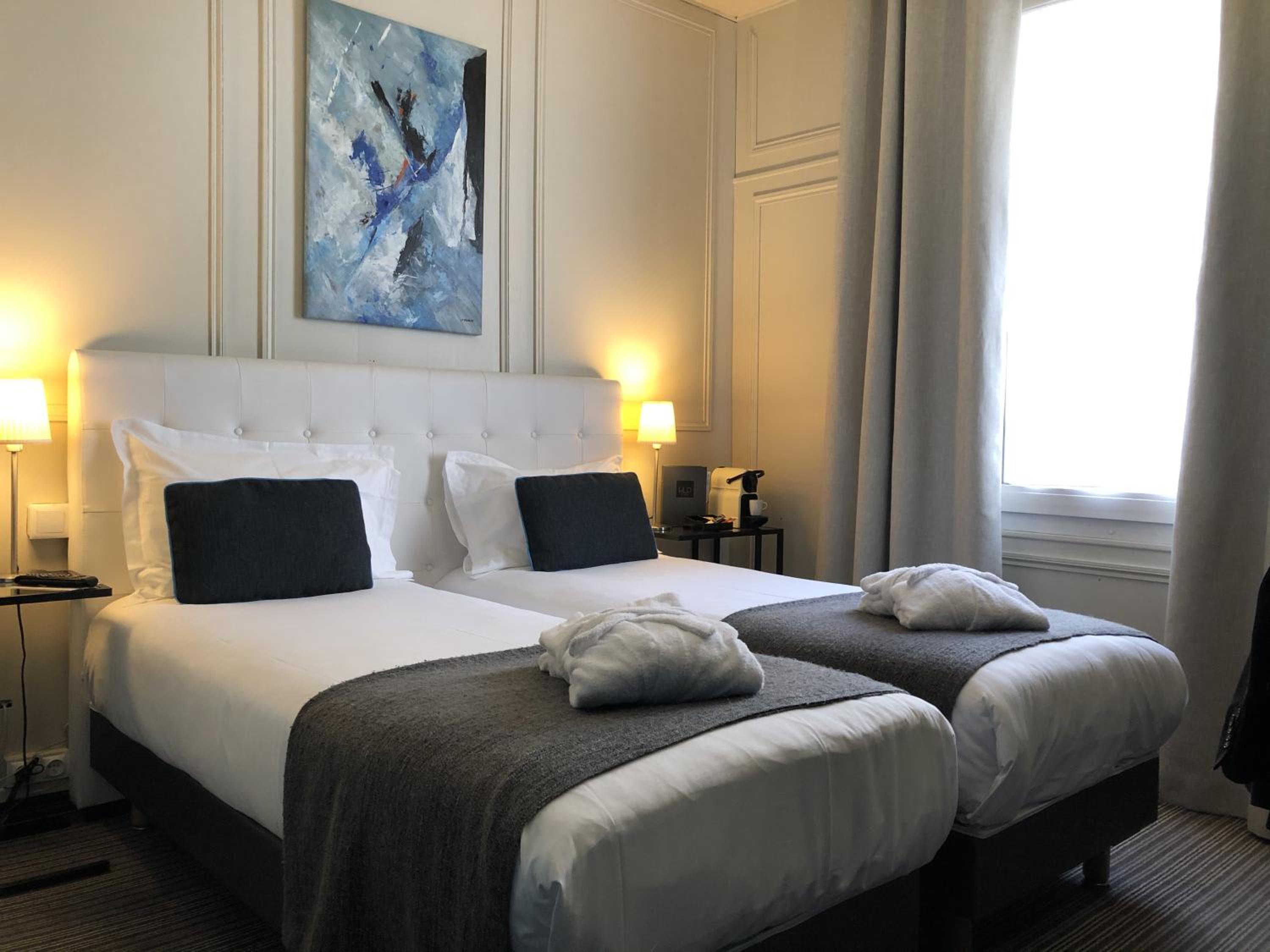 Puteaux Vacations - Hotel Dauphin - Property Image 5