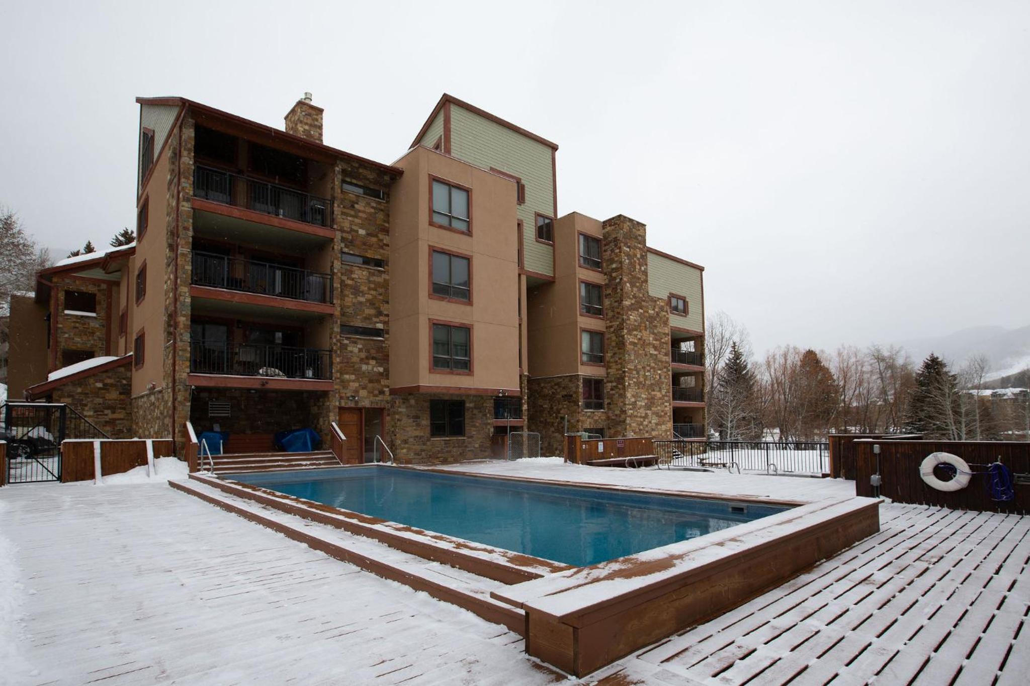 Breakaway West - Studio, 2,3 Bedrooms by Vail Realty