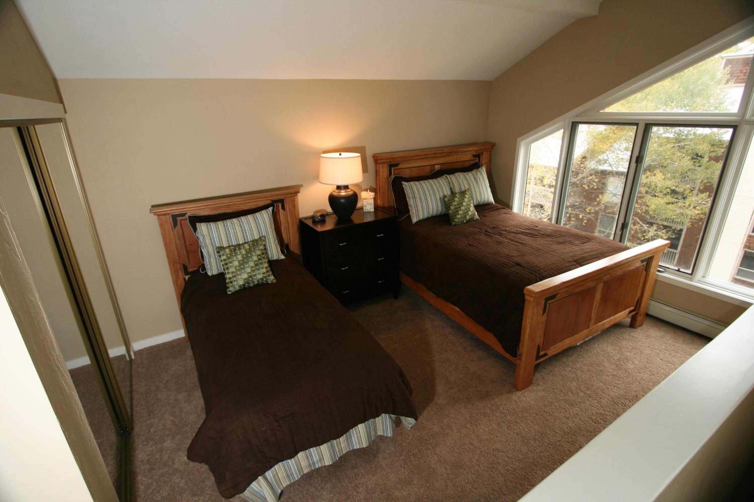 Breakaway West - Studio, 2,3 Bedrooms by Vail Realty