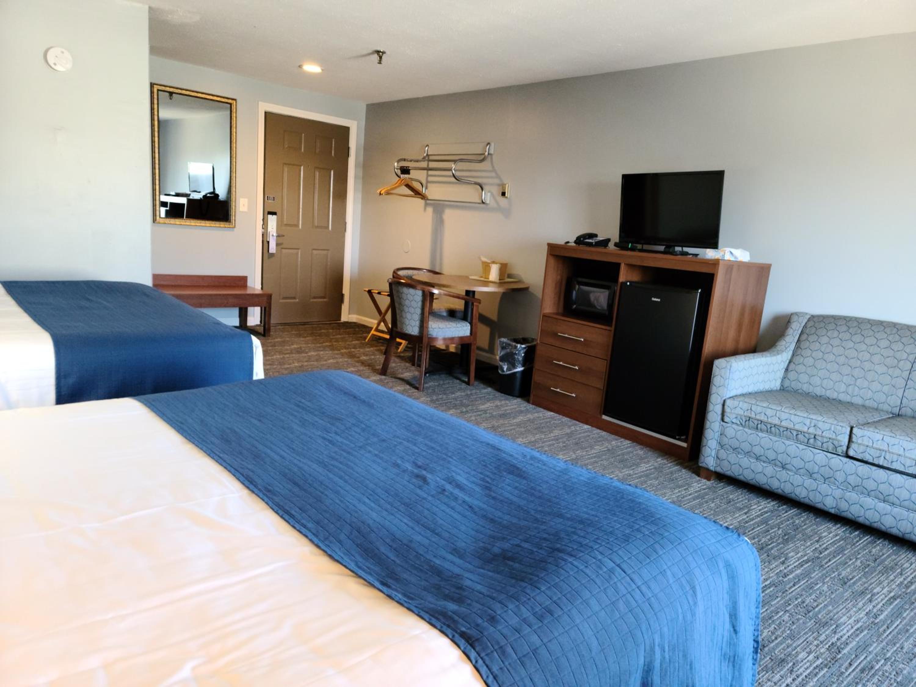 Hampton Village Inn - Property Image 35