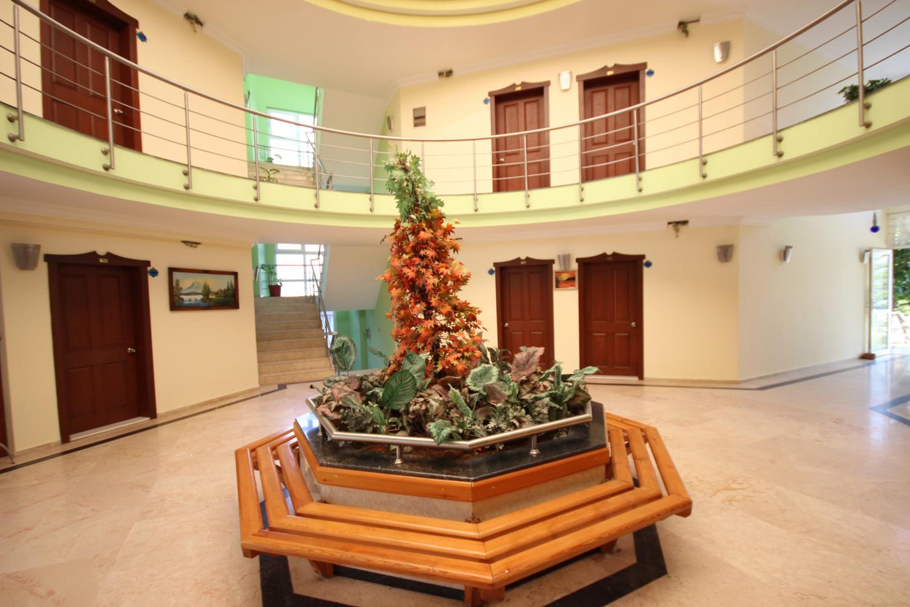 Minta Apart Hotel - Image 18