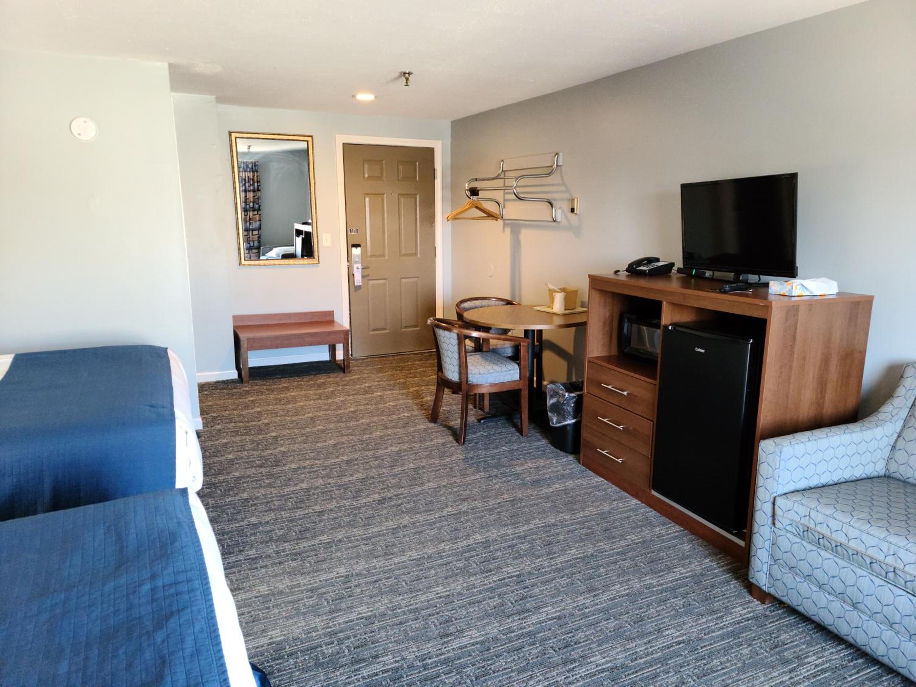 Hampton Village Inn - Property Image 36