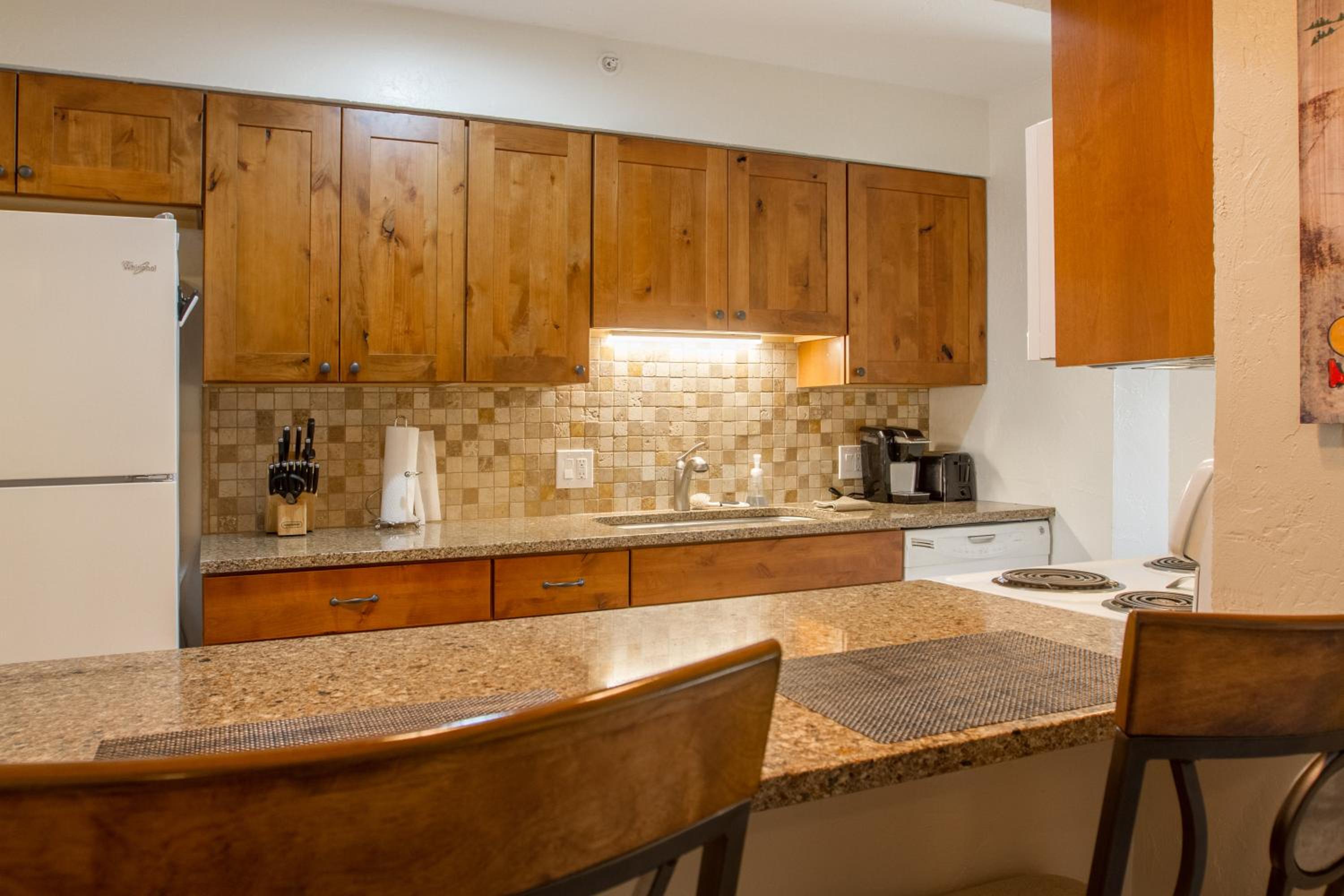 Breakaway West - Studio, 2,3 Bedrooms by Vail Realty