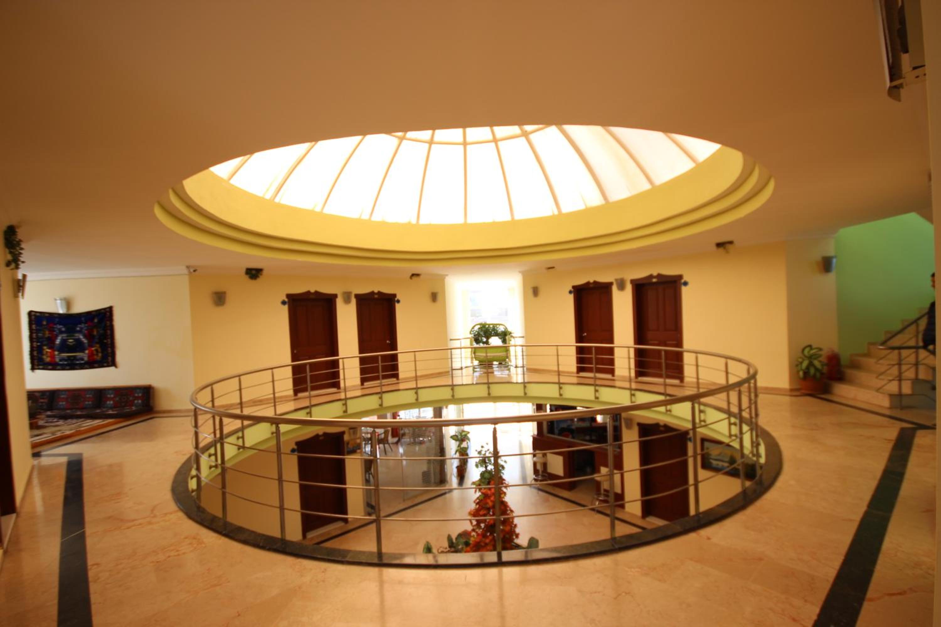 Minta Apart Hotel - Image 25