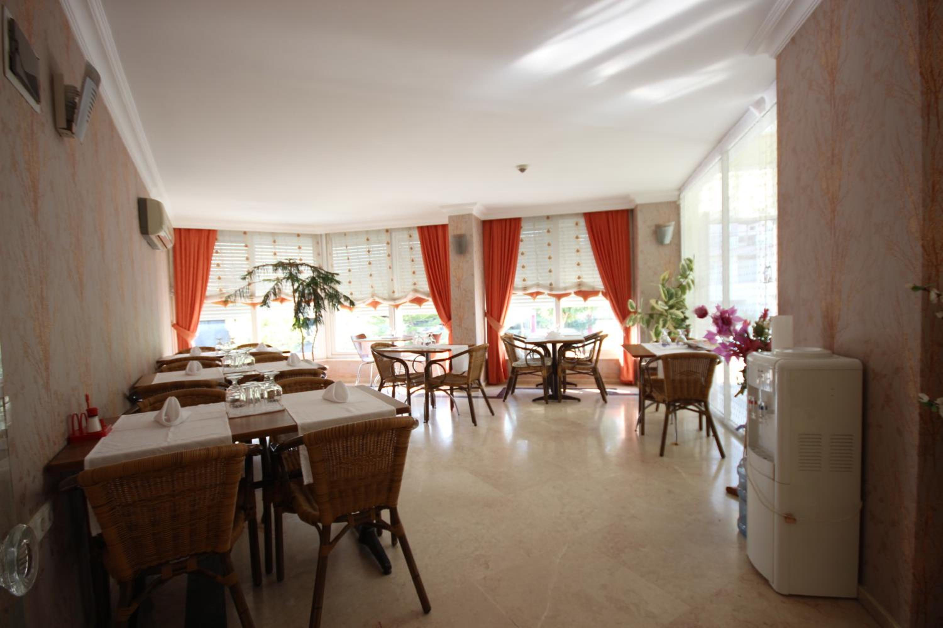 Minta Apart Hotel - Image 9