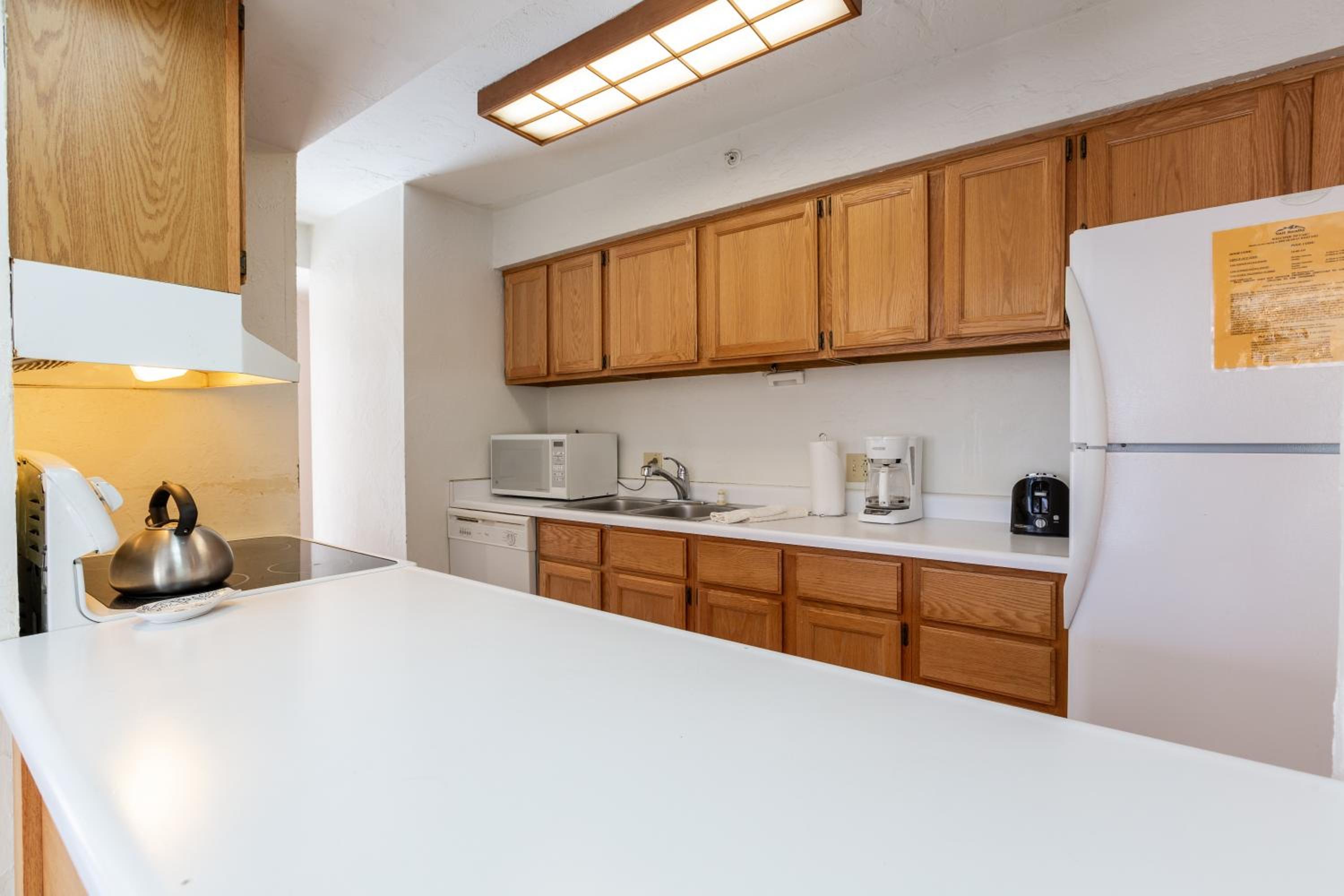 Breakaway West - Studio, 2,3 Bedrooms by Vail Realty