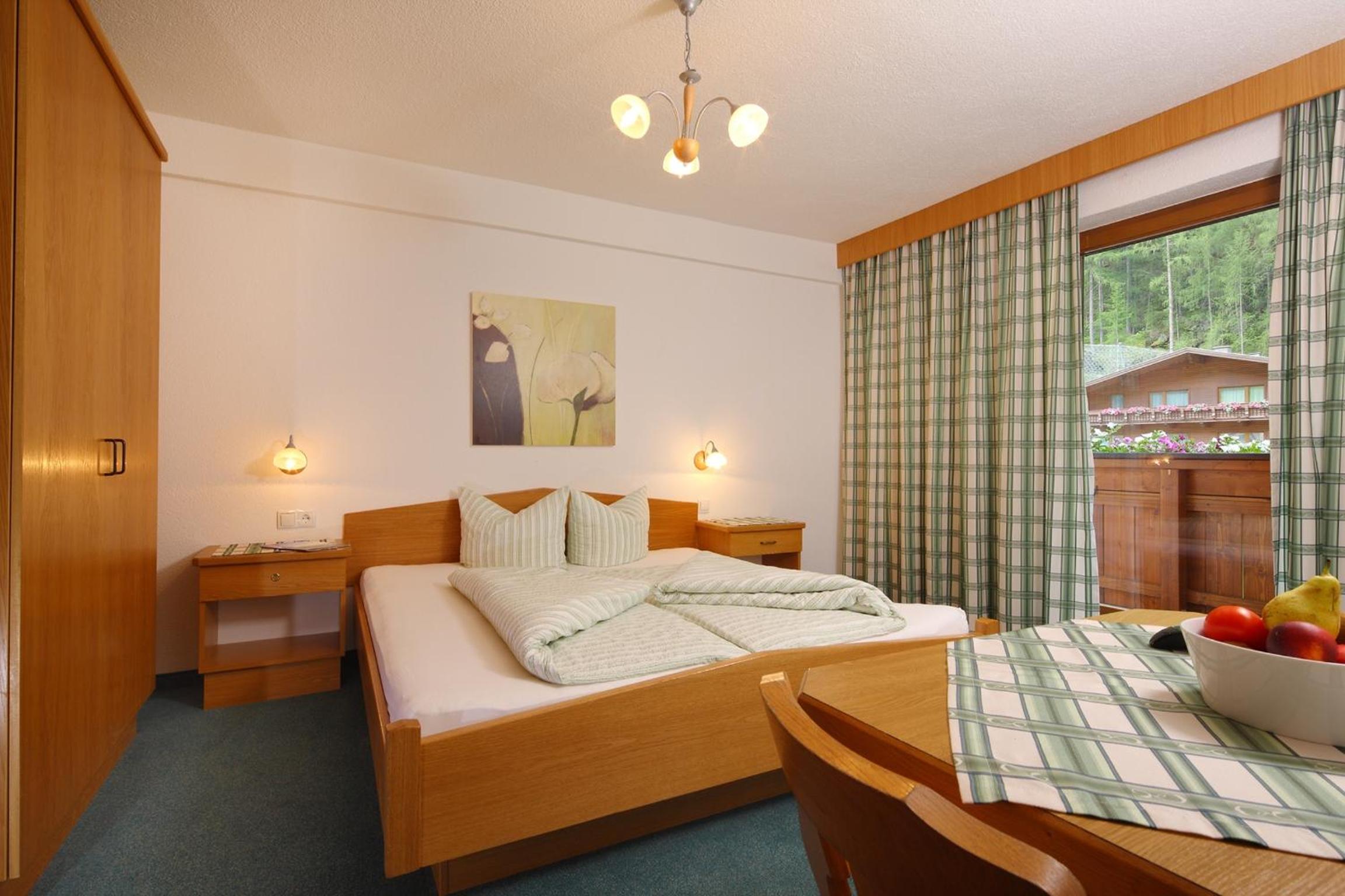 Haus Anton Sölden - Apartments & Zimmer
