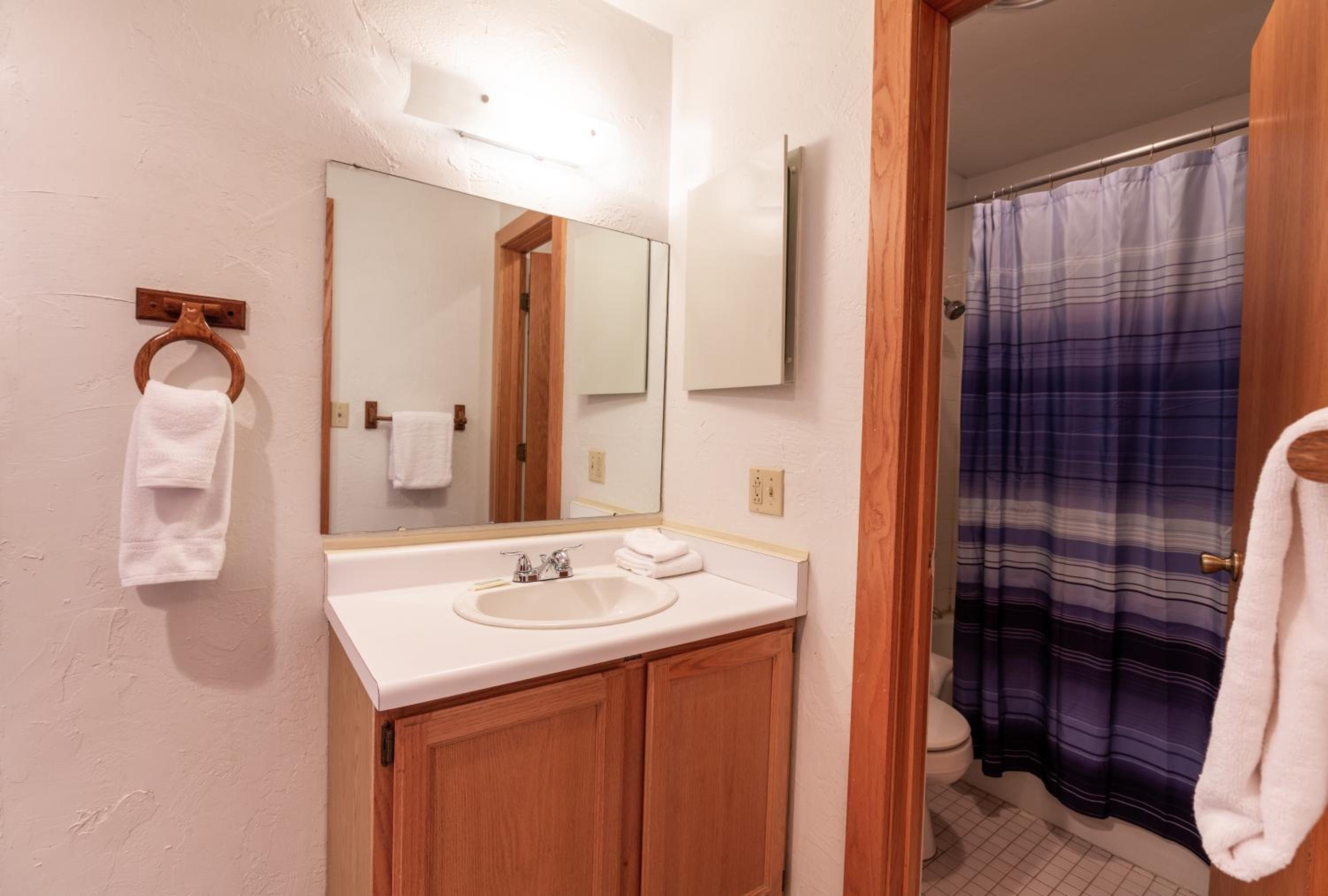 Breakaway West - Studio, 2,3 Bedrooms by Vail Realty