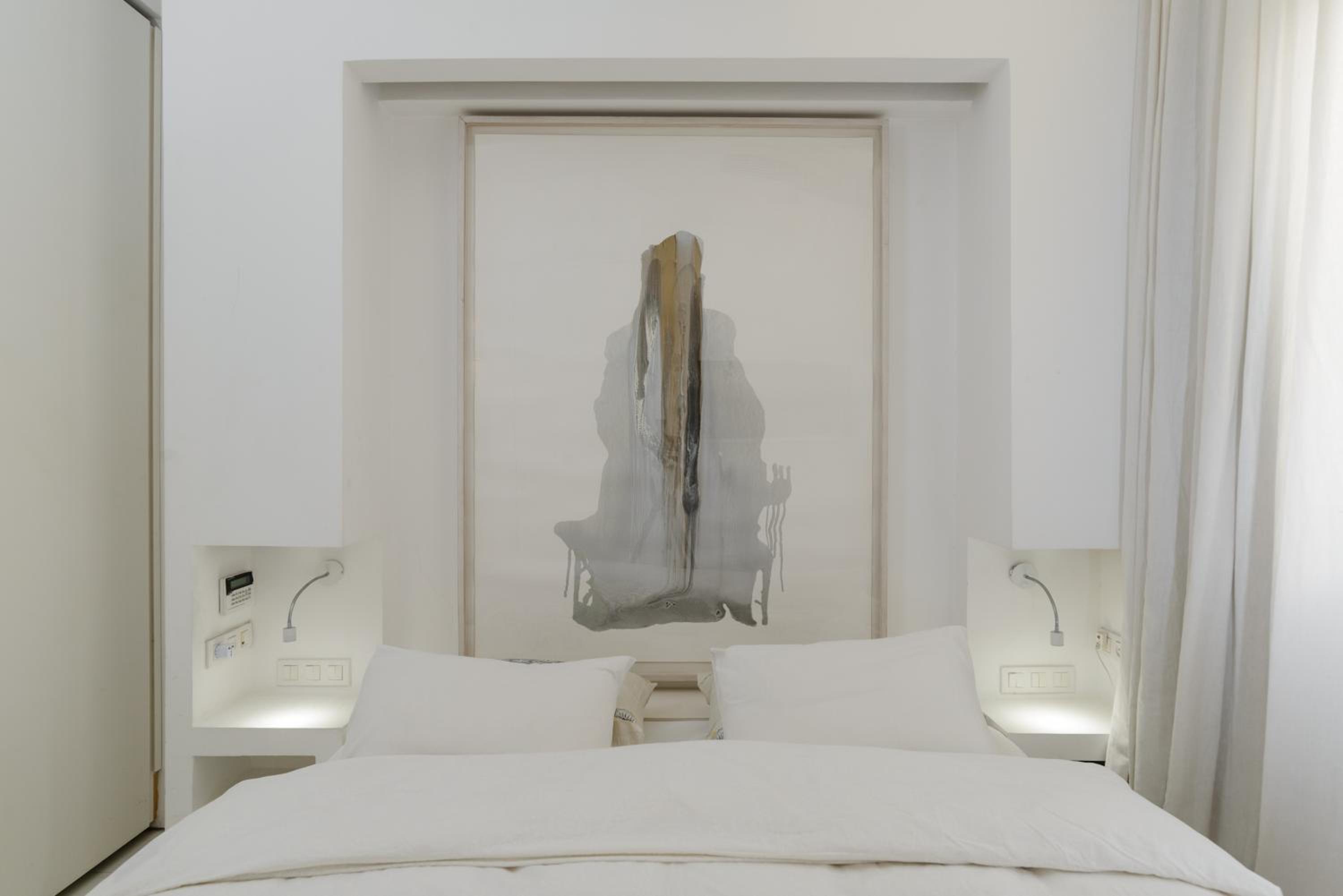 Gordon Beach Luxury Apartment