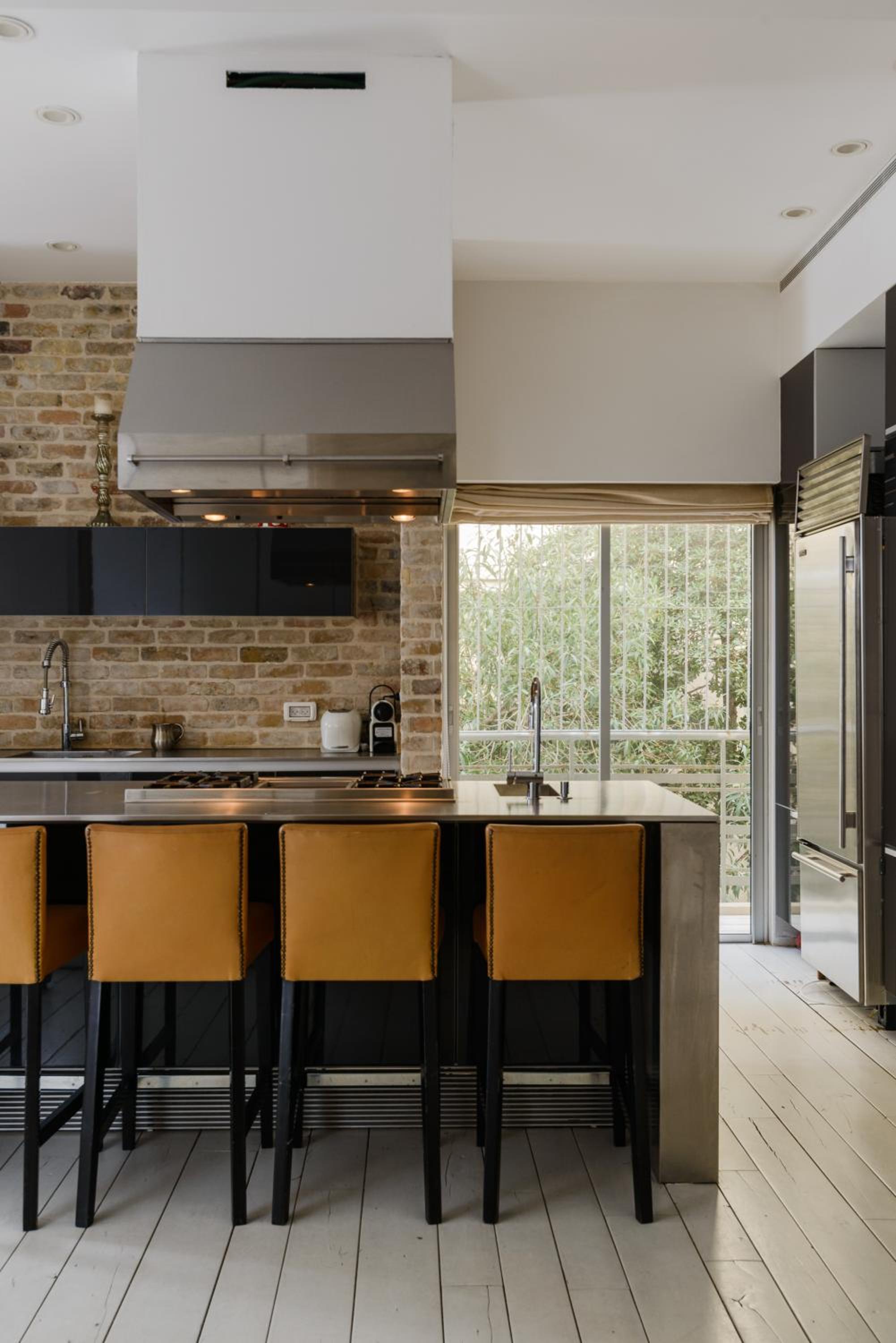 Gordon Beach Luxury Apartment