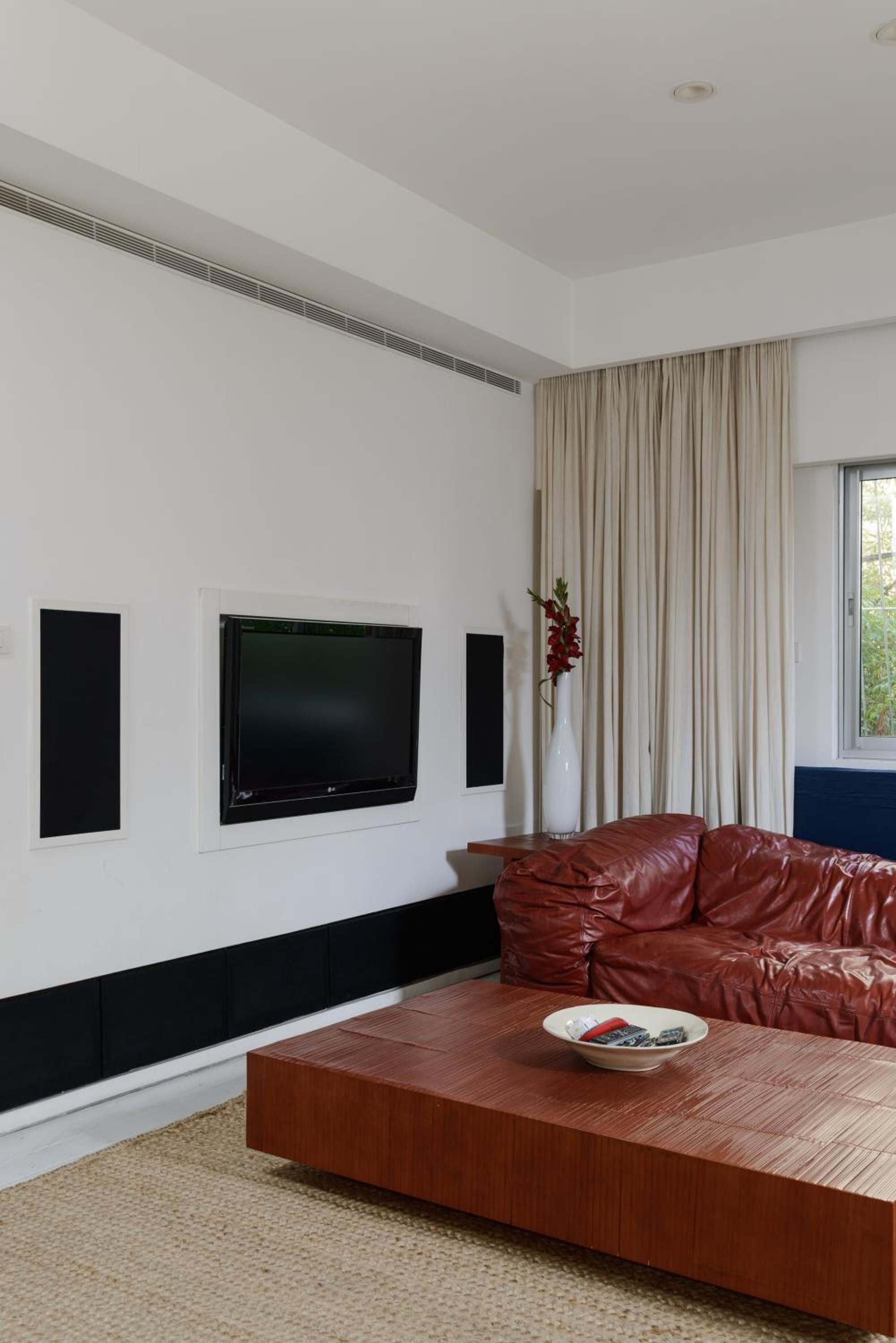 Gordon Beach Luxury Apartment