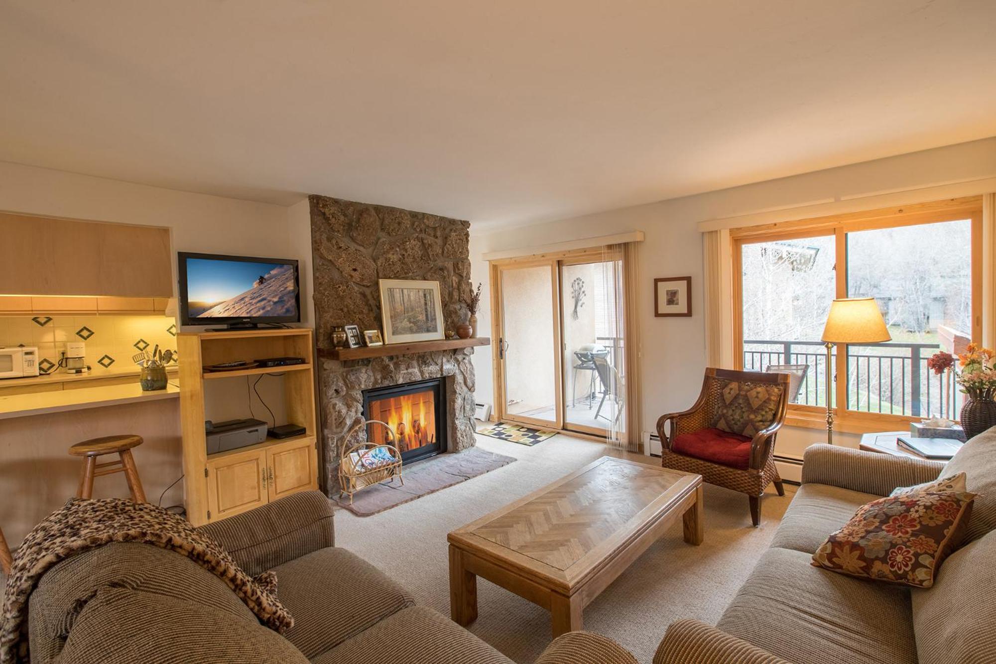 Breakaway West - Studio, 2,3 Bedrooms by Vail Realty