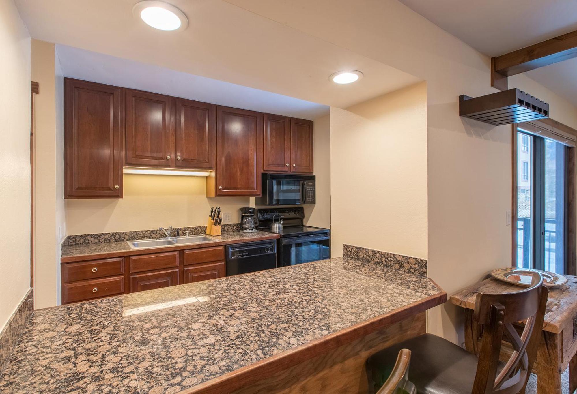 Breakaway West - Studio, 2,3 Bedrooms by Vail Realty