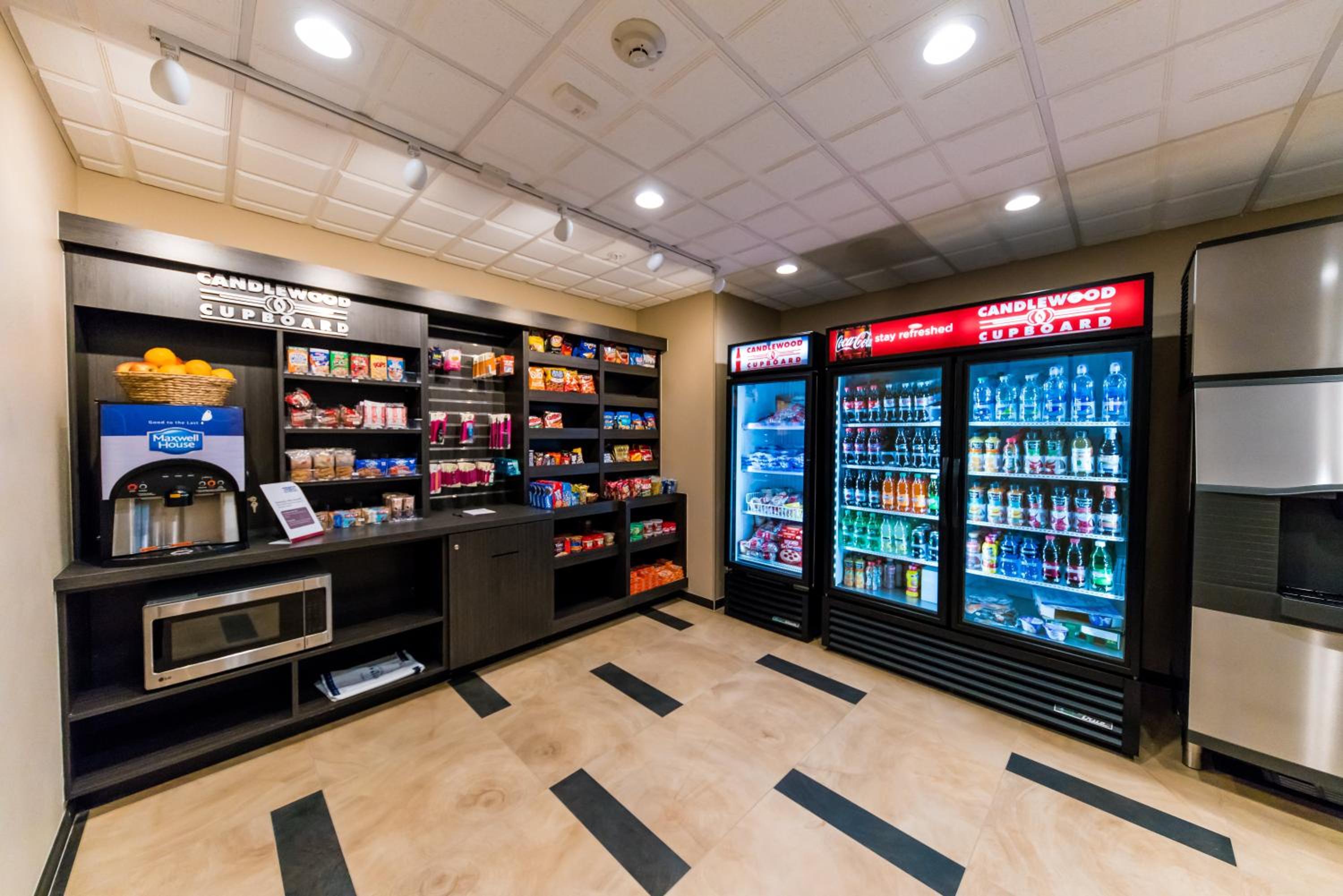 Fairbanks Vacations - Candlewood Suites - Fairbanks, an IHG Hotel - Property Image 38