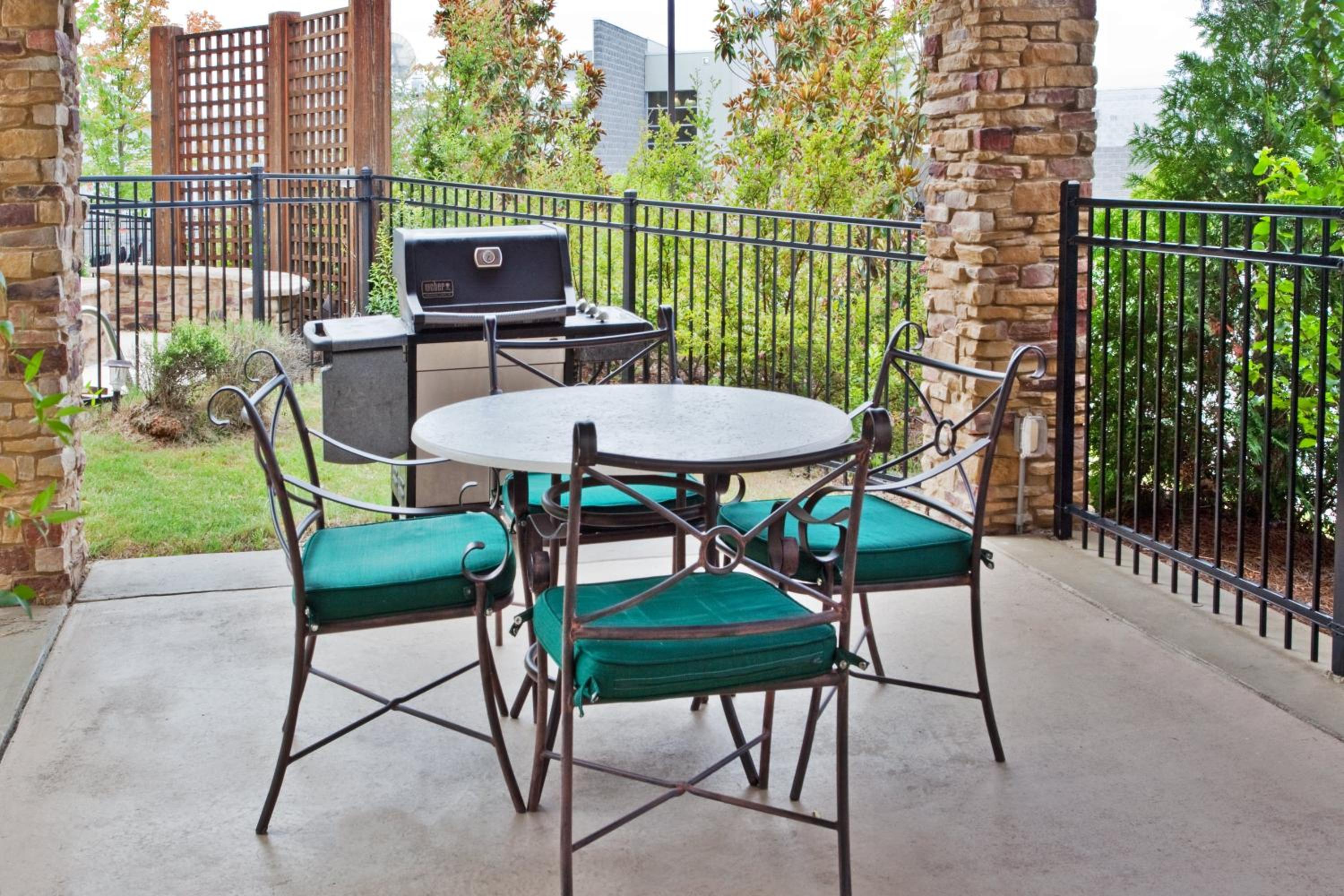 Columbus Vacations - Staybridge Suites Columbus - Fort Moore, an IHG Hotel - Property Image 17