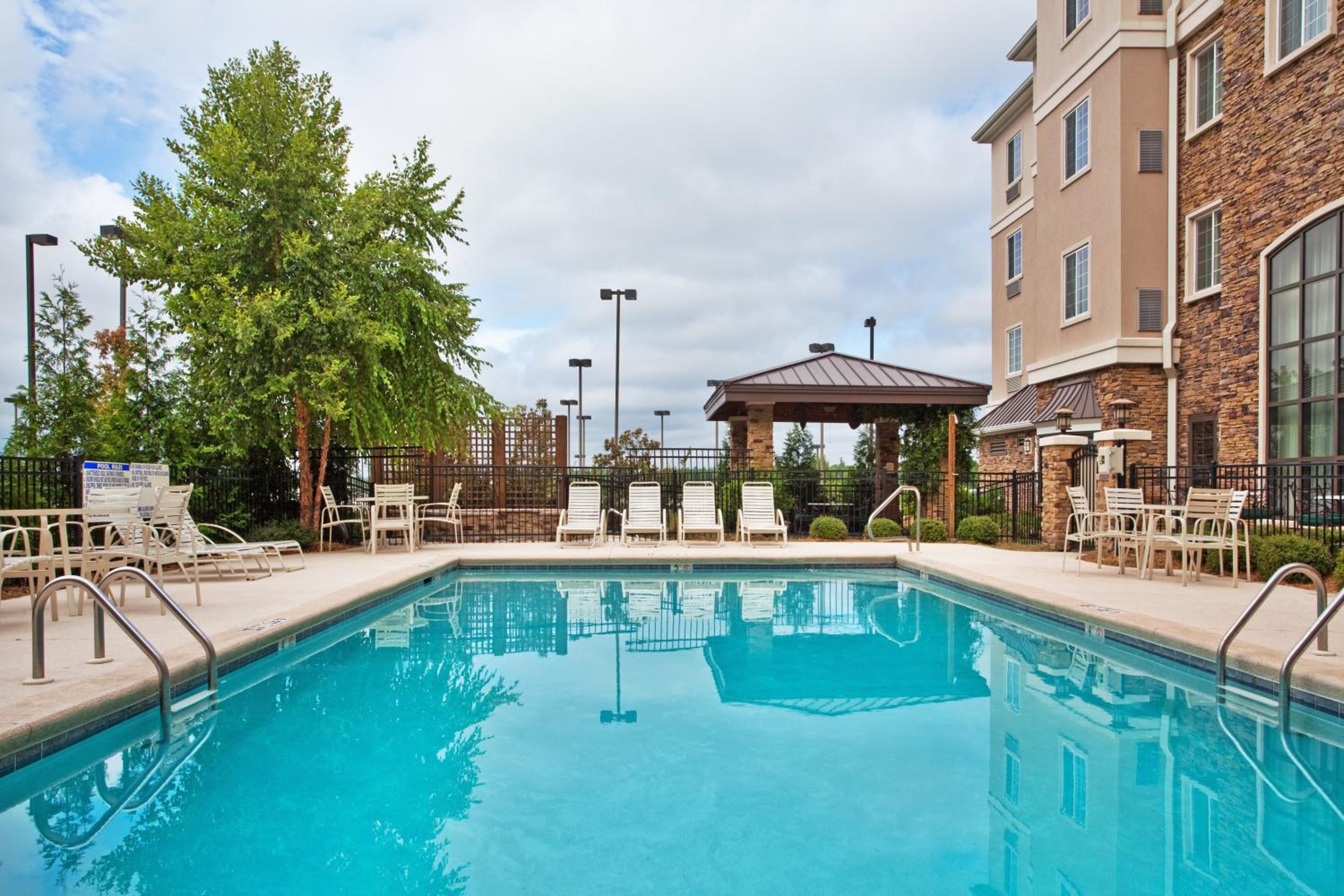 Columbus Vacations - Staybridge Suites Columbus - Fort Moore, an IHG Hotel - Property Image 13
